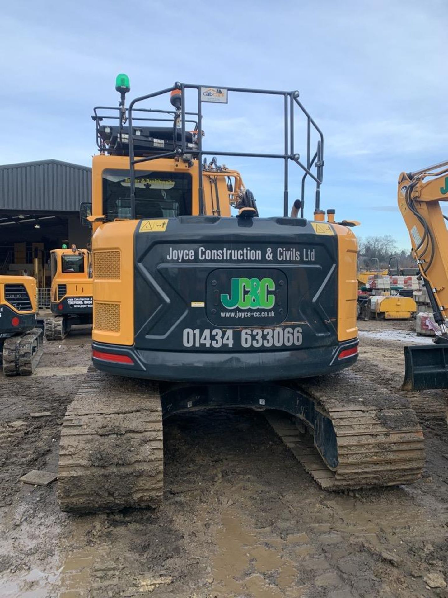 Hyundai, HX130LCR Crawler Excavator fitted with Miller 130/145PL Coupler Serial No. - Image 3 of 5