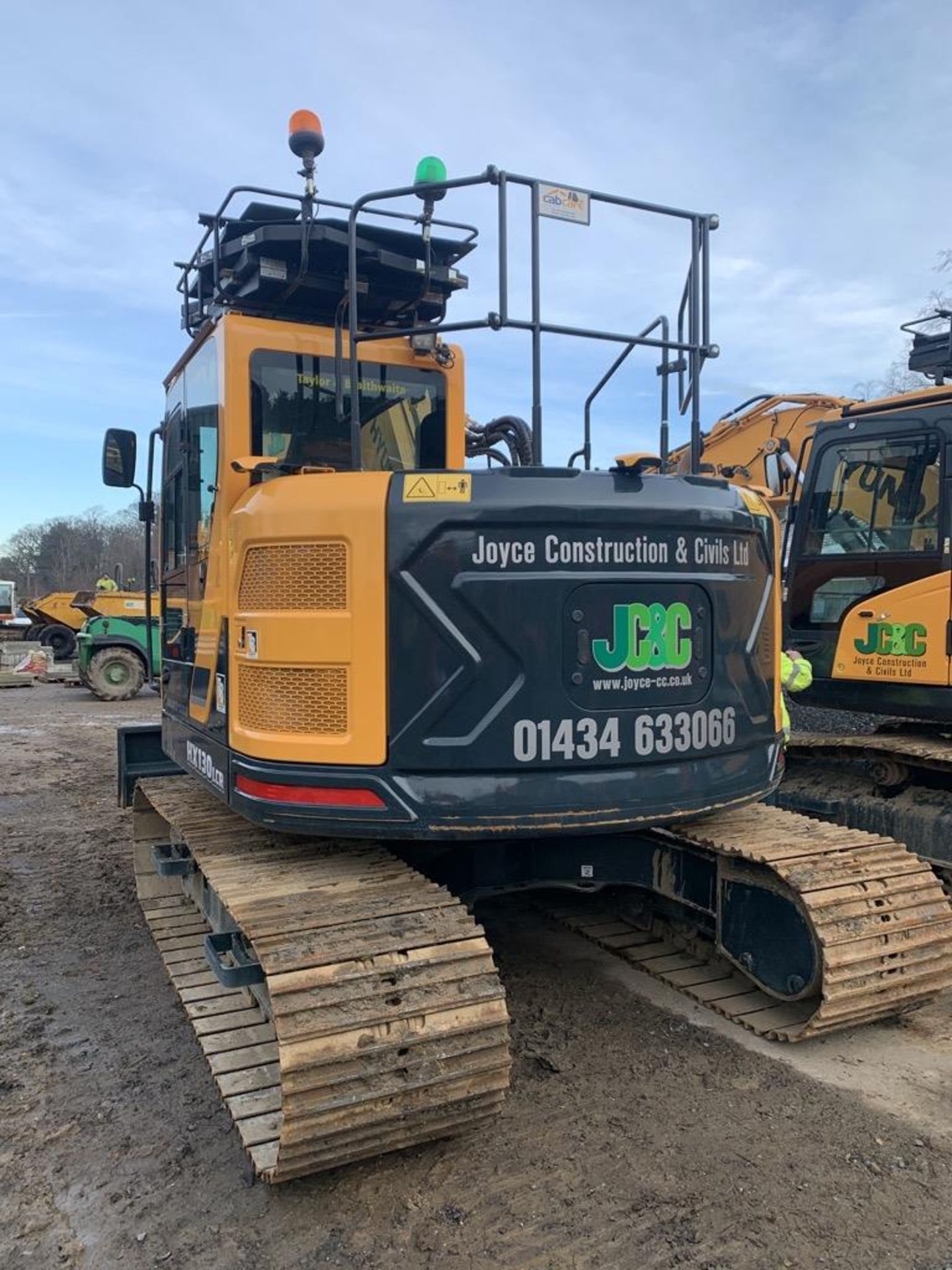 Hyundai, HX130LCR Crawler Excavator Serial No. HHKHK305LK00000189 Piped, fitted with Window Guards - Image 3 of 5