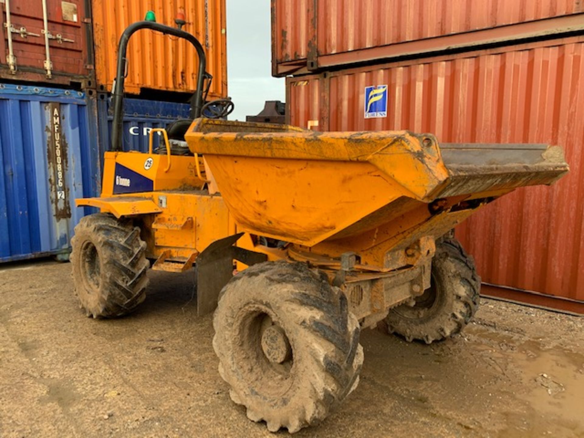 Thwaites 6 tonne swivel dump truckSerial No. SLCM666Z1105B9991 (2011) - Image 8 of 8