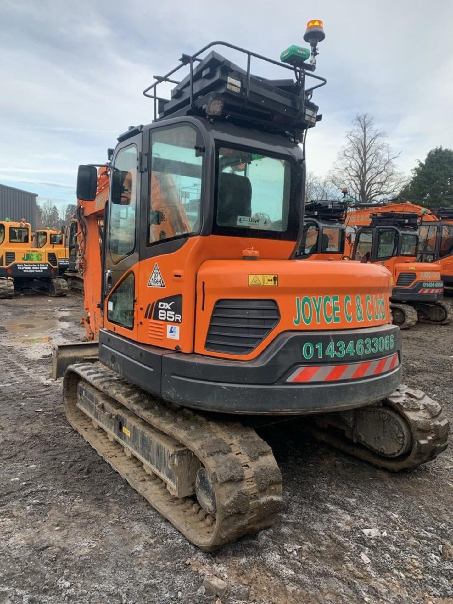 Doosan, DX85R-3 8.5 Ton Excavator Serial No. DHKCEAAVKH6002150 Date of Manufacture: 2018 Rubber - Image 4 of 6