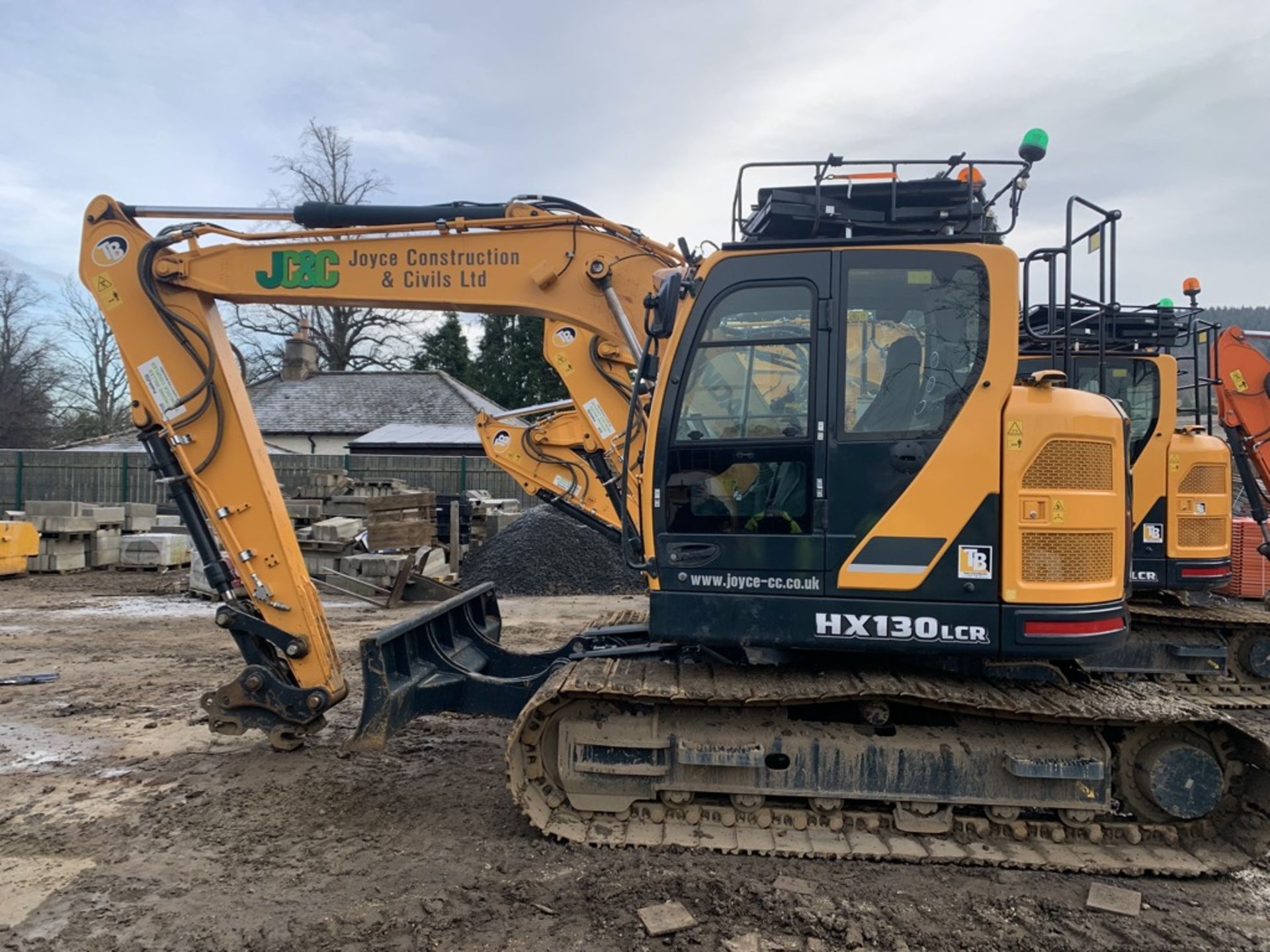 Hyundai, HX130LCR Crawler Excavator fitted with Miller 130/145PL Coupler Serial No. - Image 2 of 5