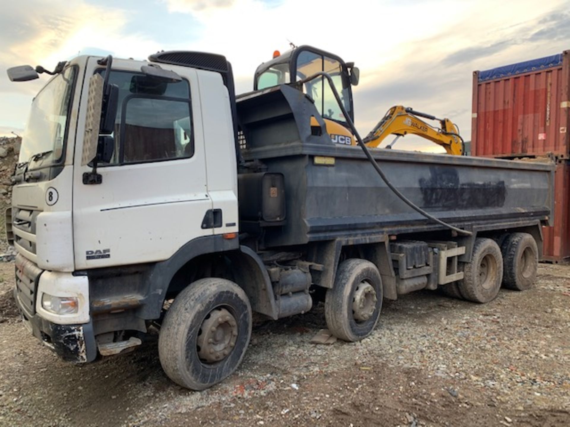 DAF 8x4 Tipper Model CF 85.360, Registration number L600 JGW, 600,000 recorded kilometers (TBC) VIN: