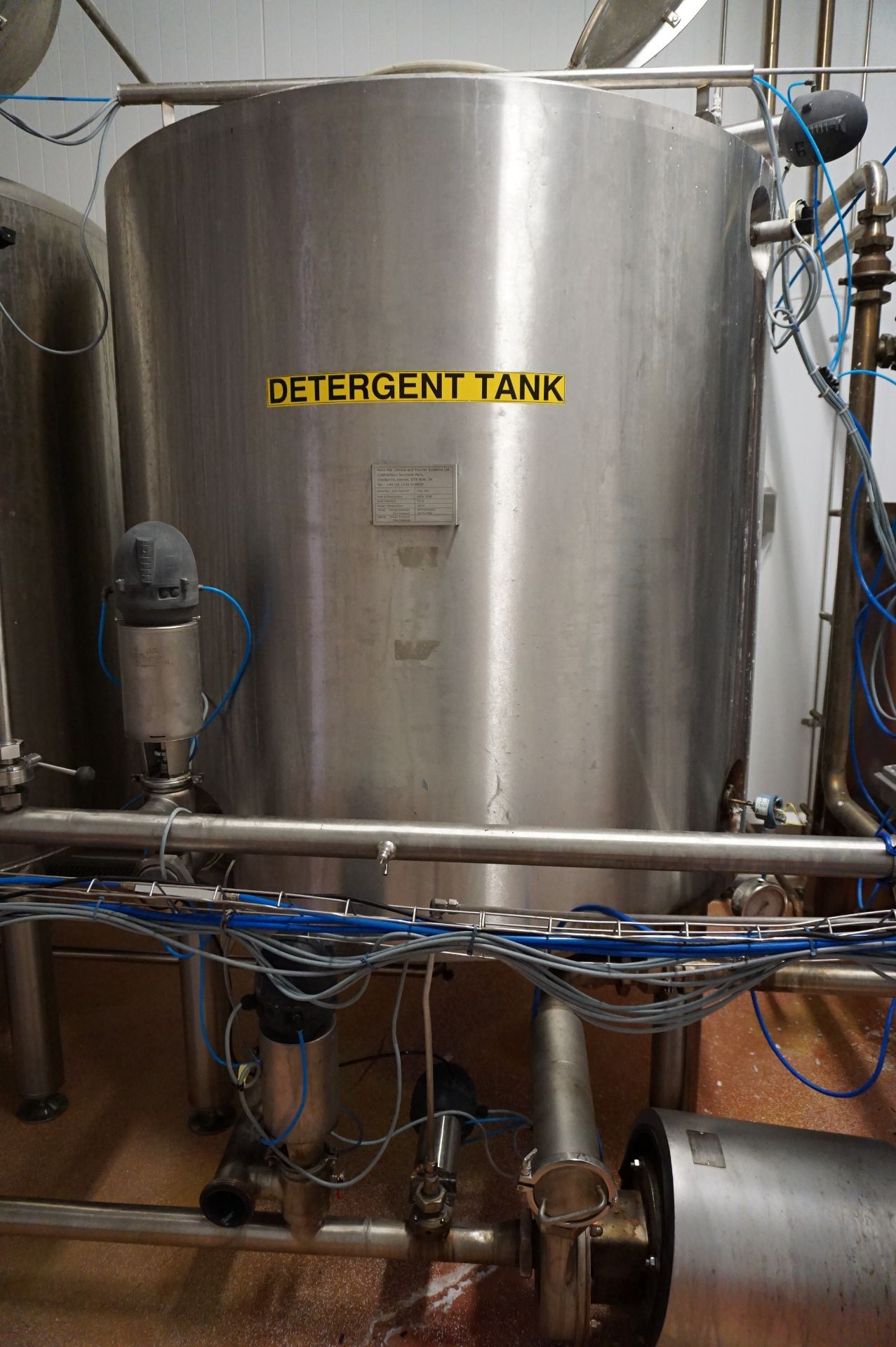 CIP System Comprising: Tetra-Pak fresh water tank, Serial No. DFB-5254-FWT (2008); Tetra-Pak reclaim - Image 3 of 14