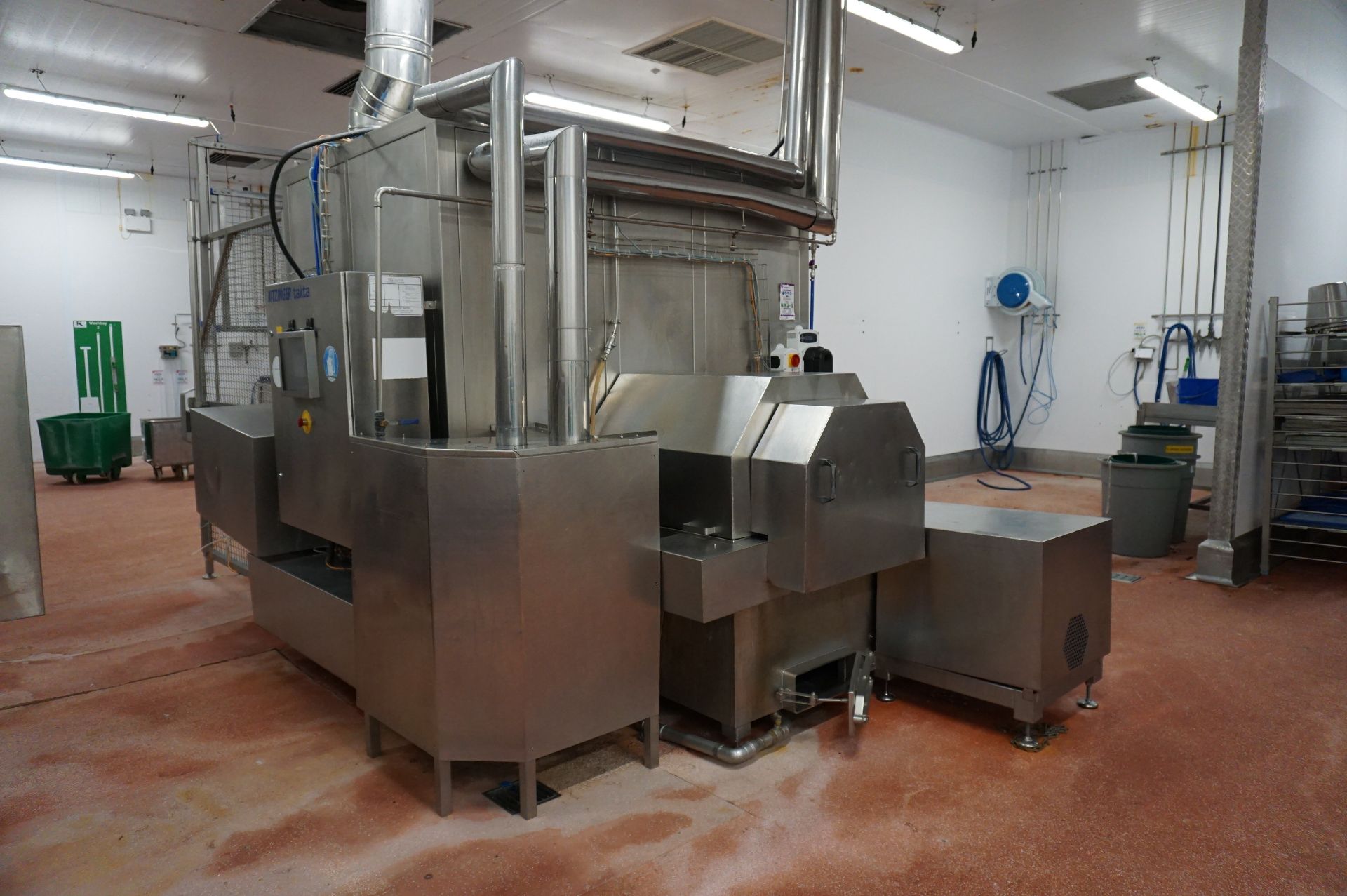 Kitzinger Takta, twin station bin wash system with Schneider Electric controls - Image 4 of 10