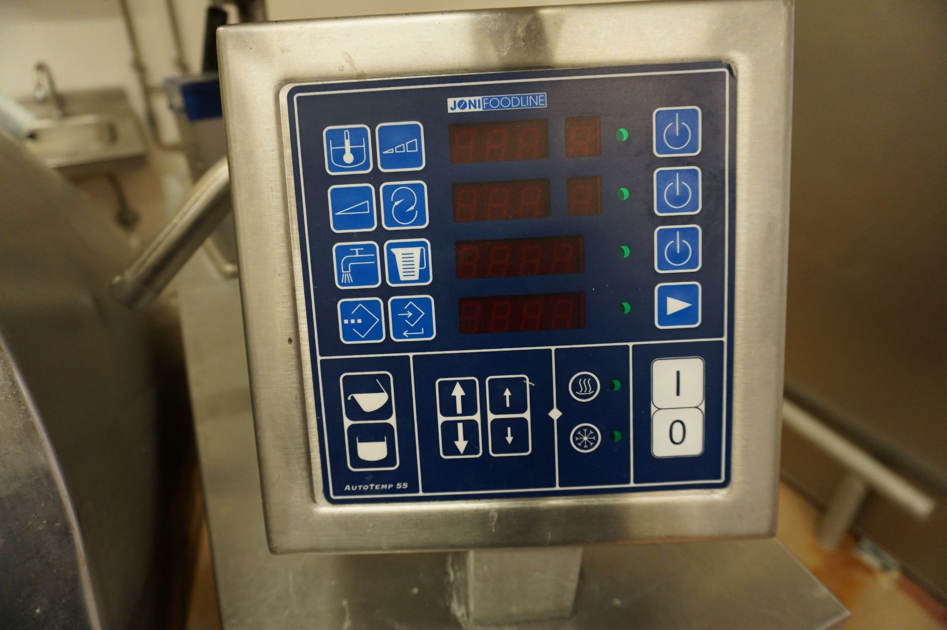 DC Norris, Model: MM300, 300kg cooking vat, Serial No. N2723 (2012) with tilting function and Joni - Image 3 of 7