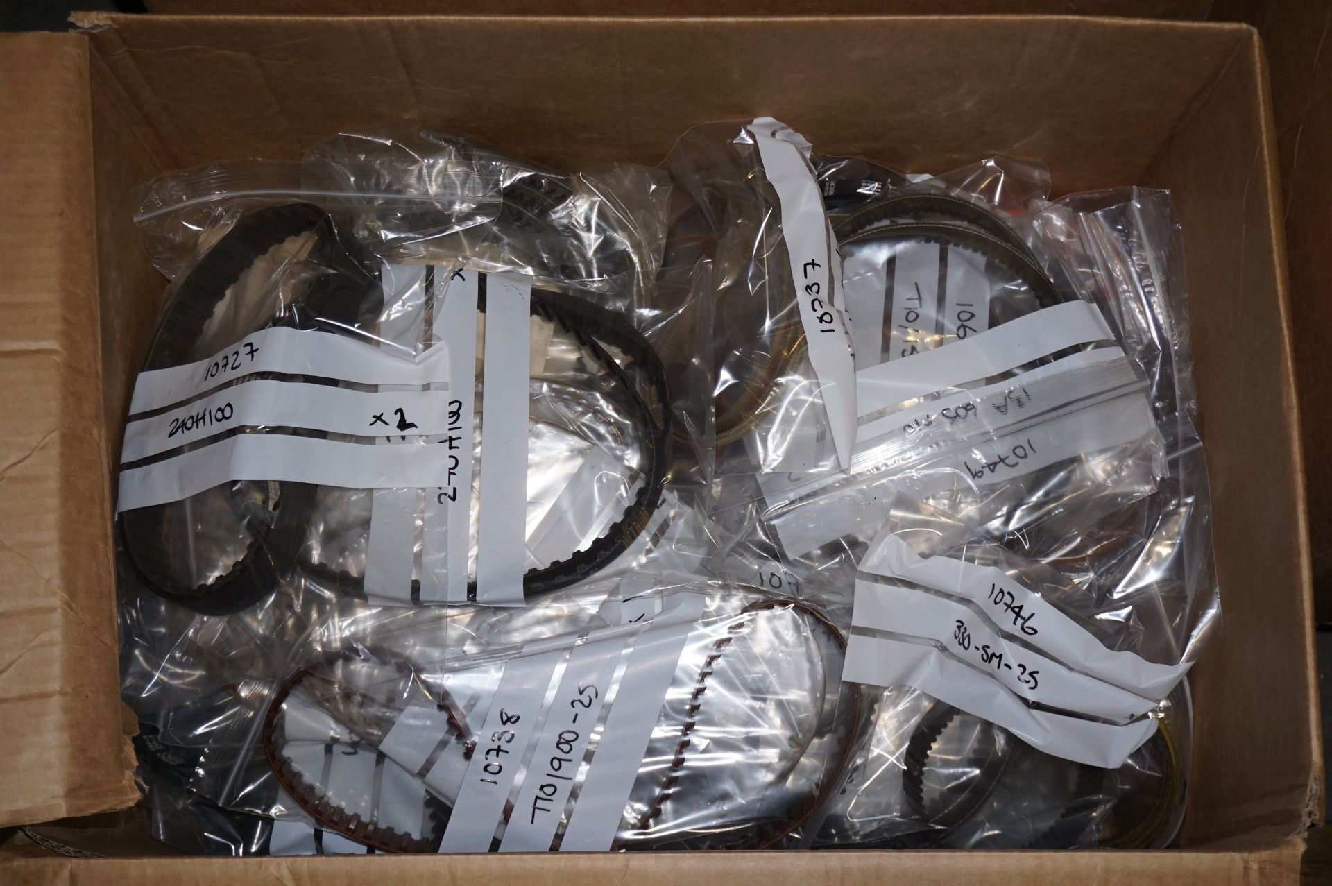 Pallet of various timing and V belts, as lotted (please refer to photos for further detail) - Image 3 of 5