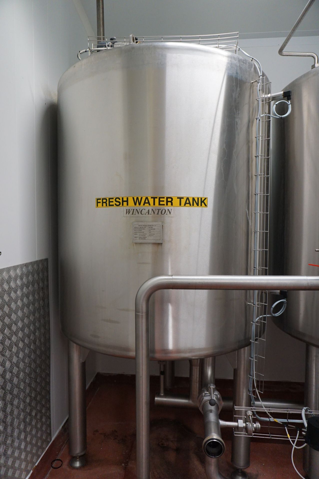 CIP System Comprising: Wincanton fresh water tank, Serial No. DFB-4214-FWT (2003); Wincanton reclaim - Image 2 of 14