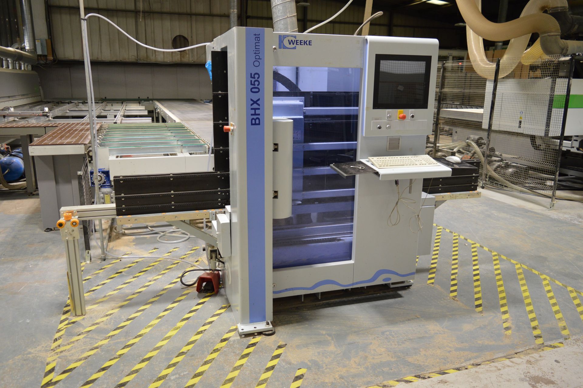 Weeke, Optimat BHX 055 vertical CNC machining centre, Serial No. 0-250-11-2168 (2011) with CNC