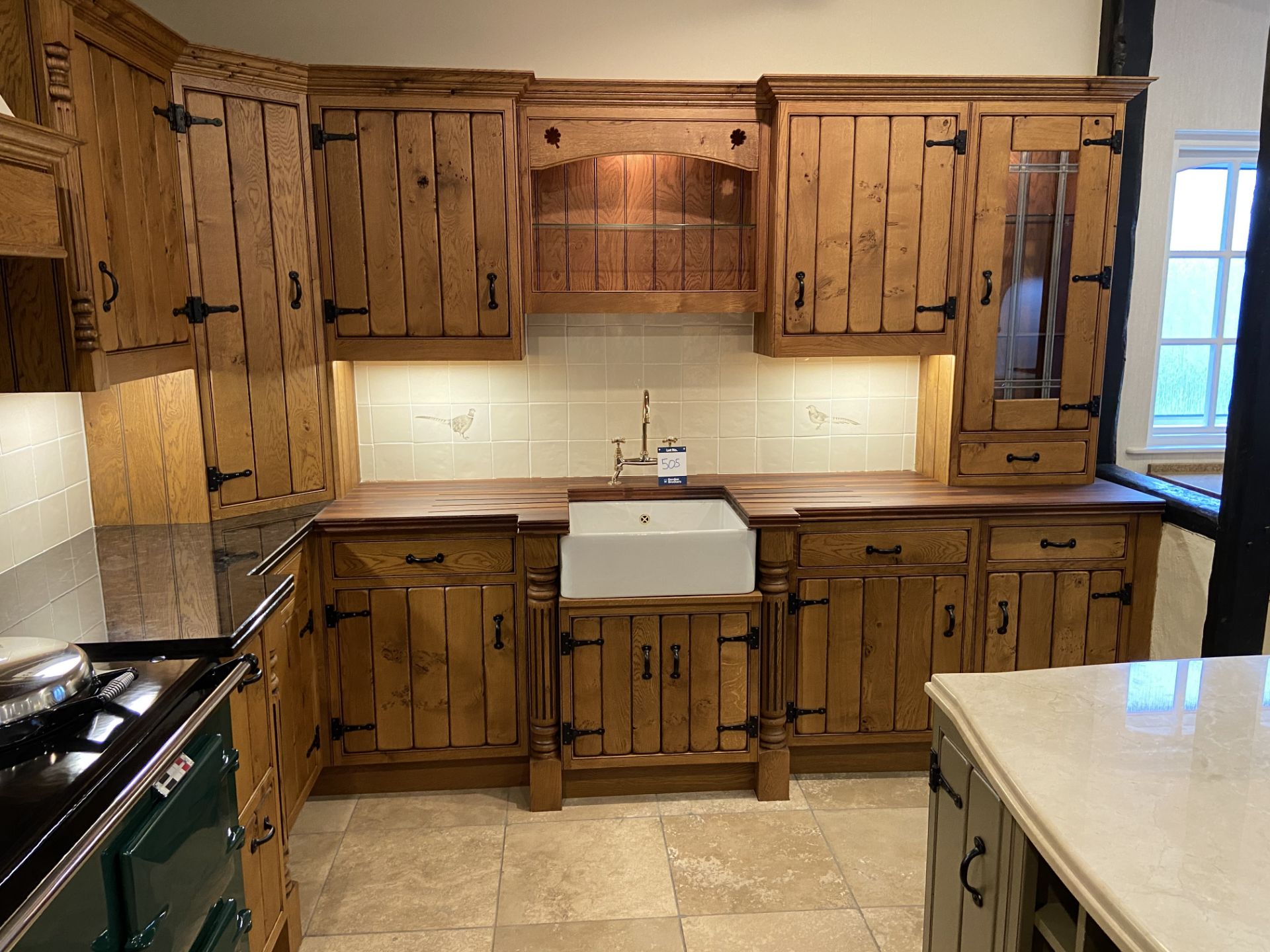 "Waterford" English country cottage style solid oak handmade ex-display kitchen with soft close - Image 4 of 9