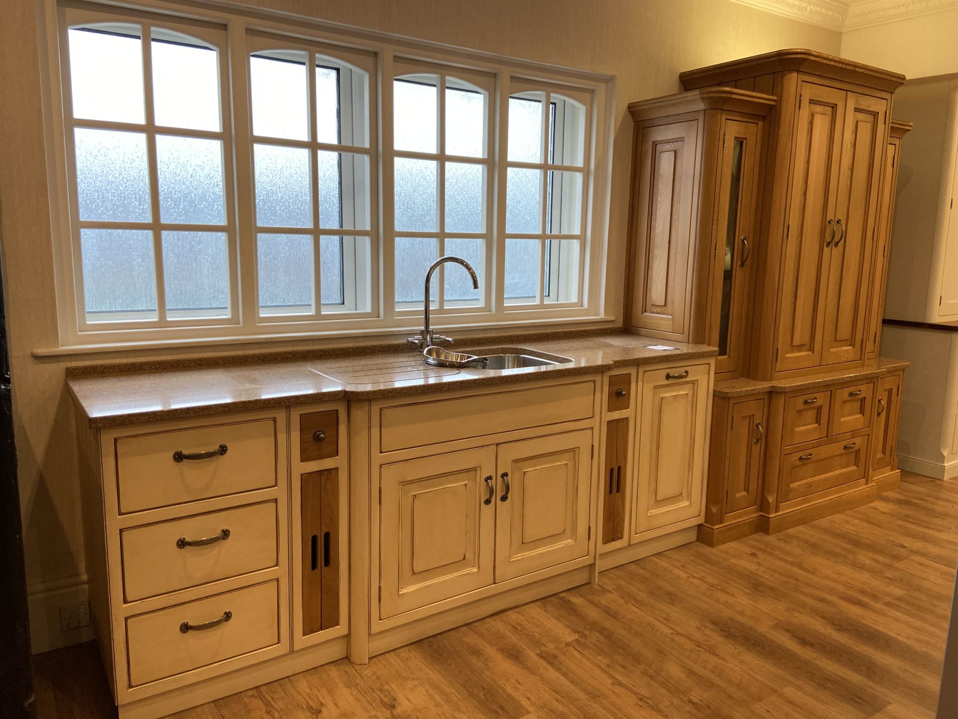 Country style ex-display solid oak kitchen with "Chatsworth" solid oak pantry incorporating internal