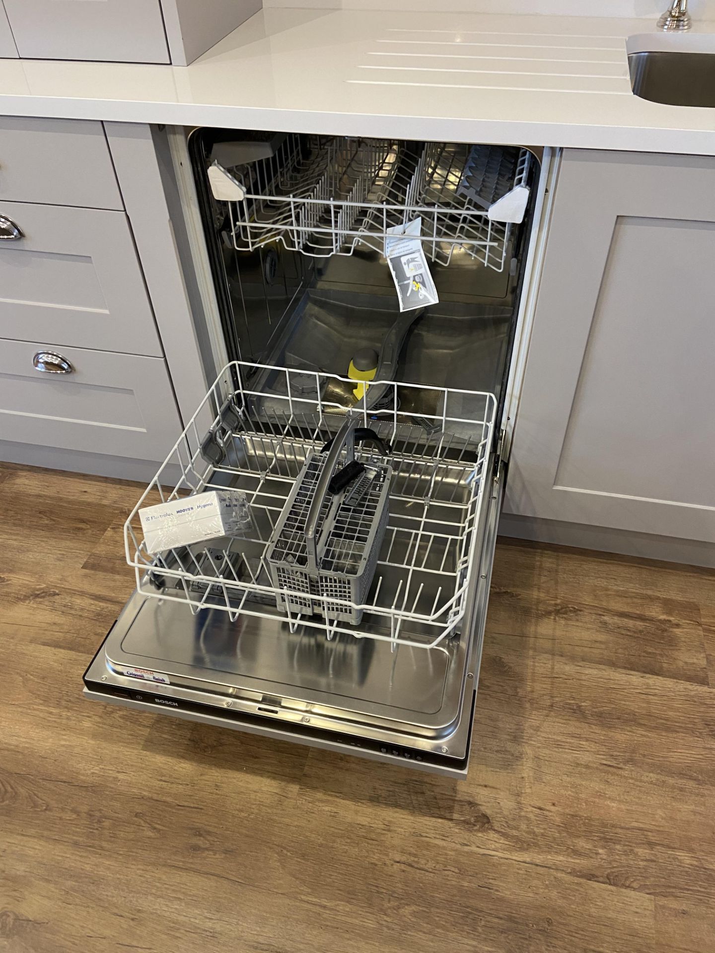 "New England" shaker style solid maple painted ex-display kitchen with soft close drawers and - Image 11 of 13