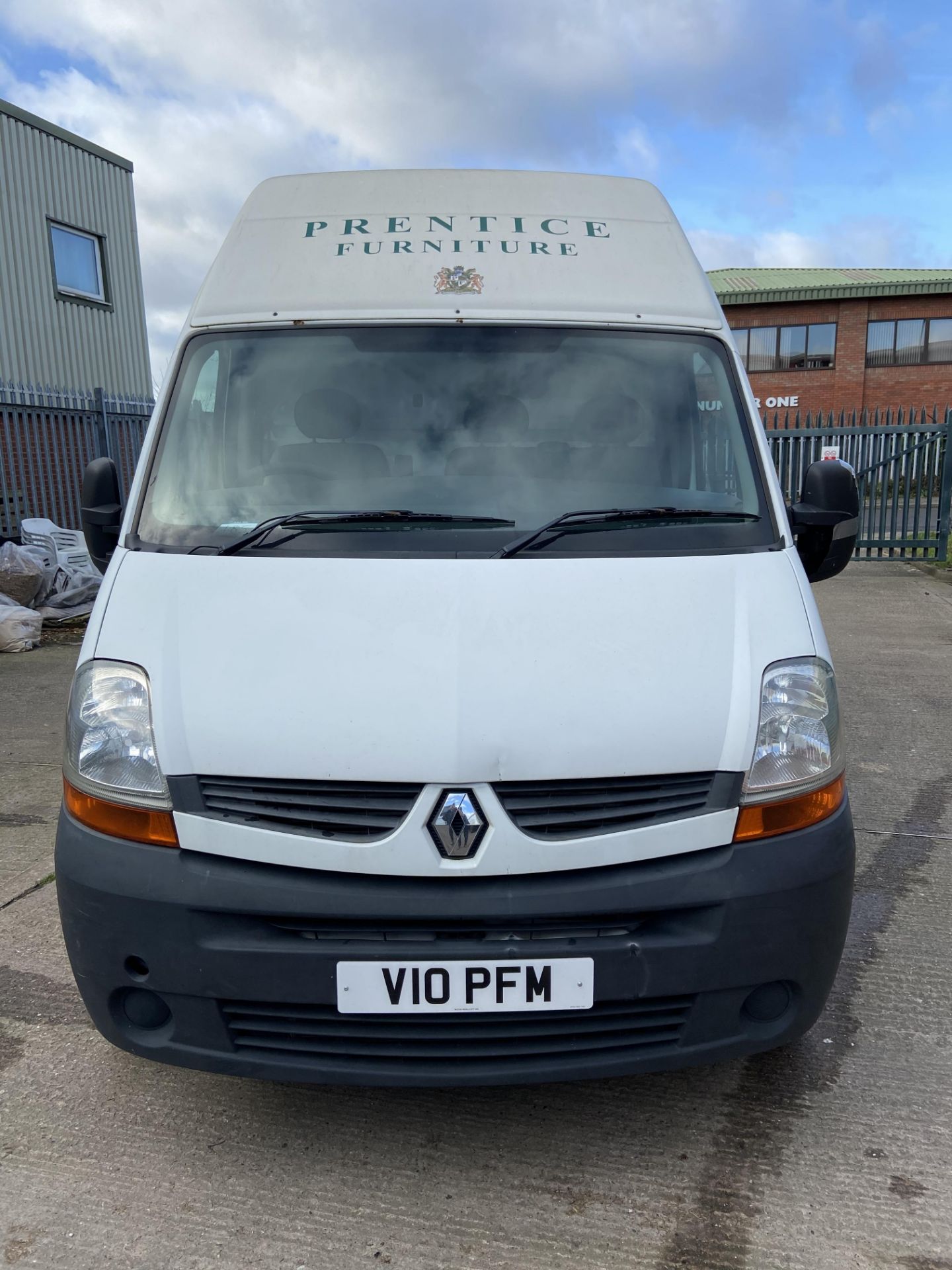 Renault Master LH35 dCi 120 Extra High Roof LWB Special Edition Diesel Panel Van, Registration: - Image 2 of 17