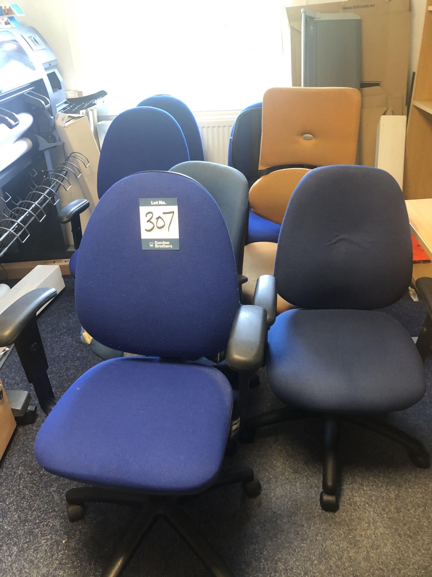 7 x assorted operator chairs, as lotted