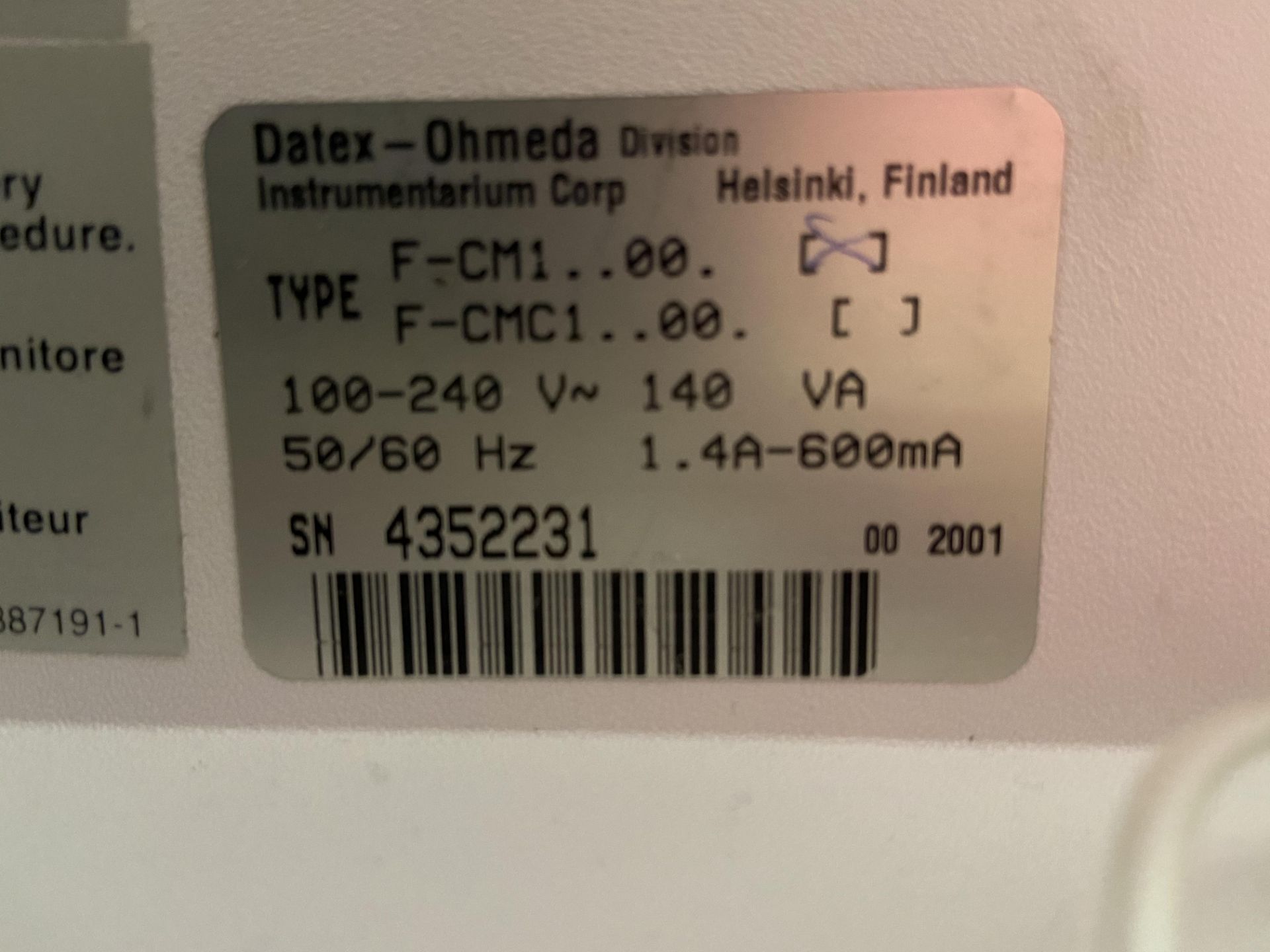 Datex Ohmeda S-5 patient monitor. S/No. 4352231, S/No. 6149458 (Qty 2) - in Small Animal Clinic - Image 2 of 3