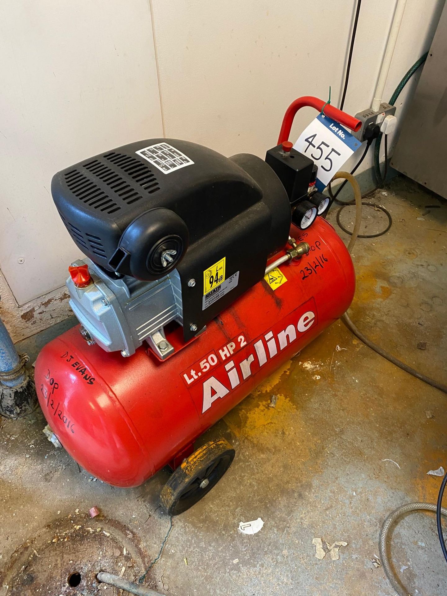 Airline L.T50 HP 2 receiver mounted air compressor S/no. 3151960086 (2015) in Equine Clinic