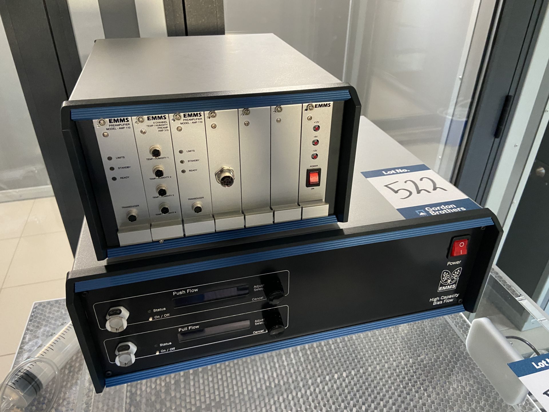 EMMS plethysmography system comprising; EMMS high-capacity bias flow, model. Air 730, Serial No.