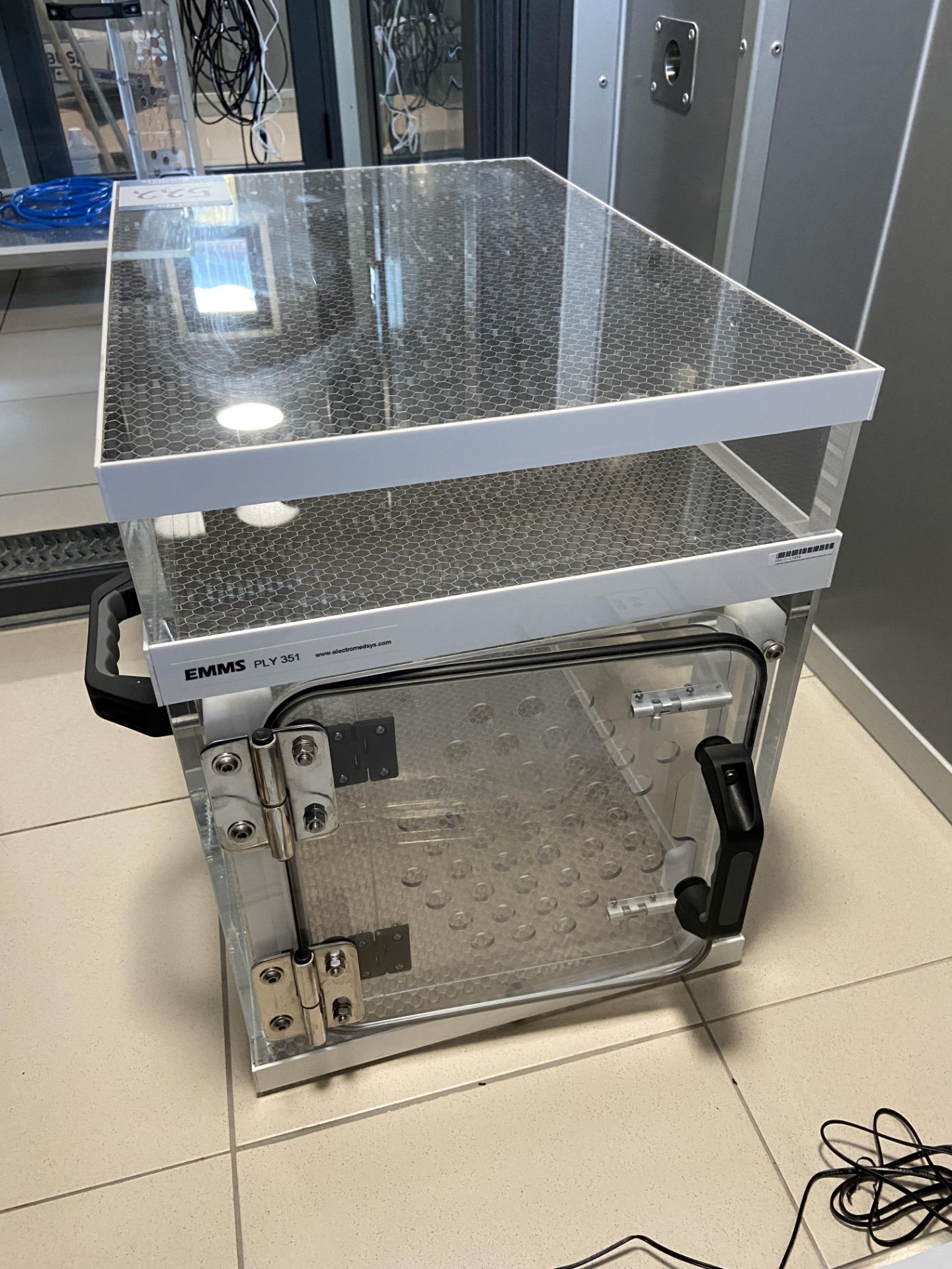 EMMS plethysmography system comprising; EMMS high-capacity bias flow, model. Air 730, Serial No. - Image 5 of 5