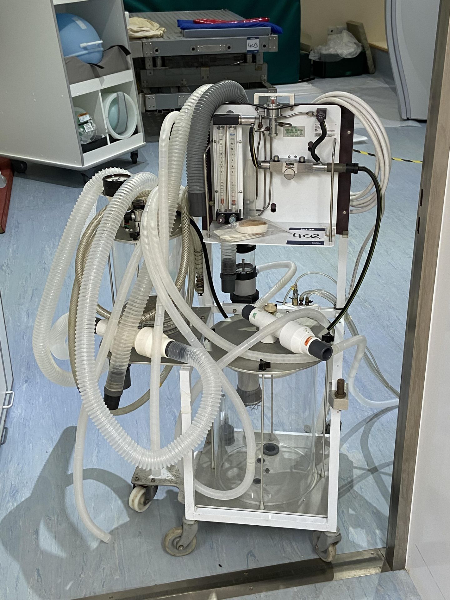 Bowing Horse Anaesthetic System, MRI compatible - No vaporisers - Located in MRI Suite