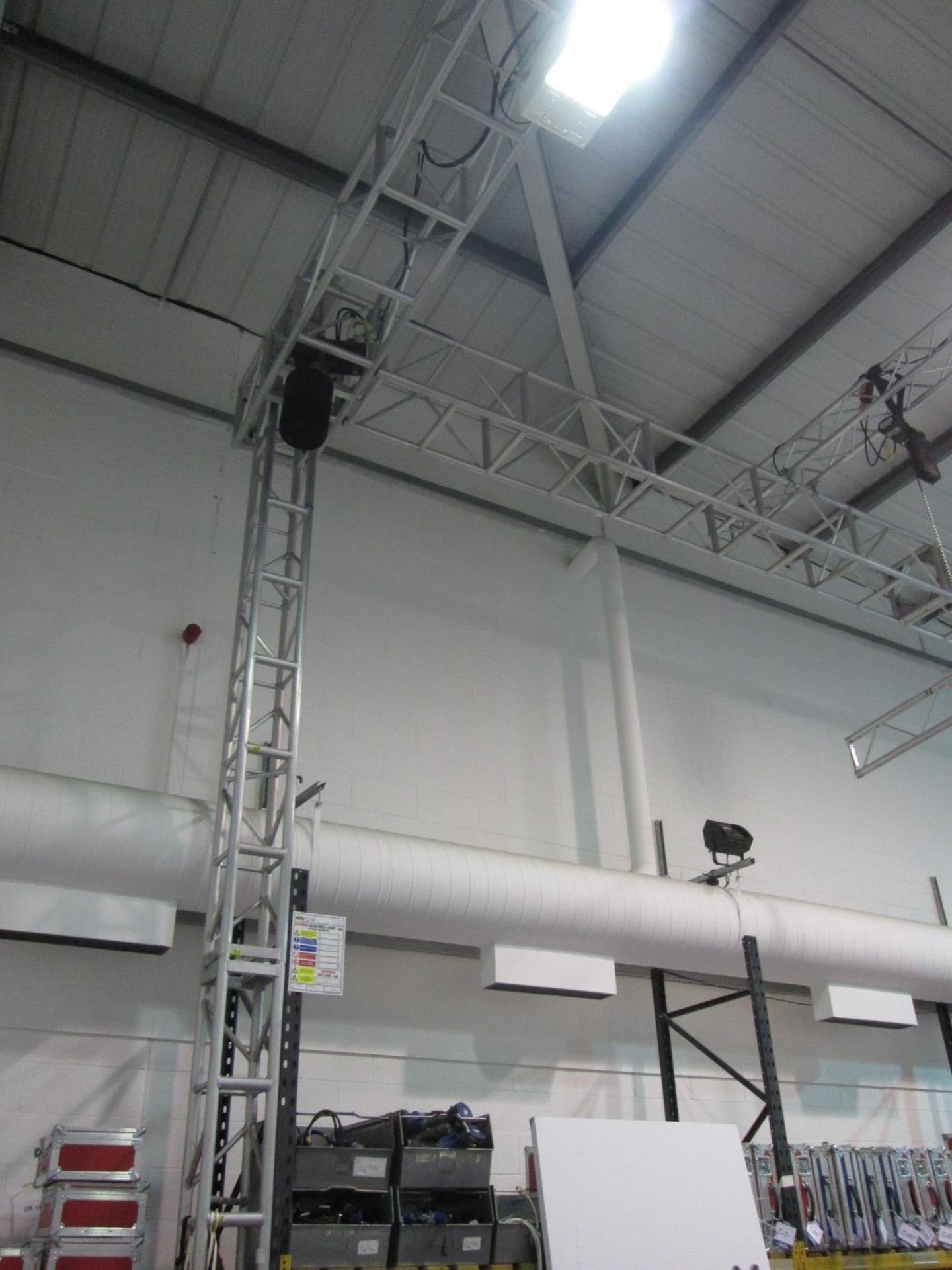 Lighting Room Set Up Lifting Rig, Central twin lifting hoist, 4 x corner main frame lifting - Image 2 of 11