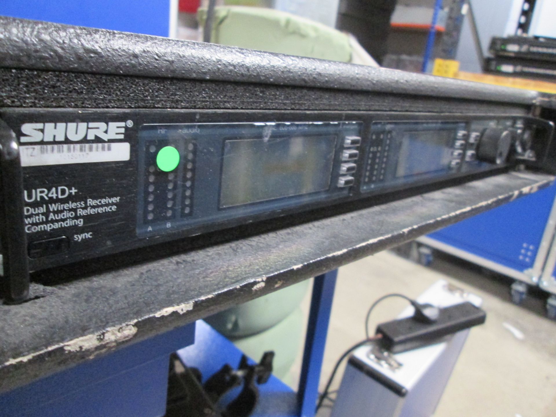Shure UR4D+ Dual Wireless Receiver with Audio Reference Compounding K4E 606-666 MHz (Qty 2) Includes - Image 3 of 9