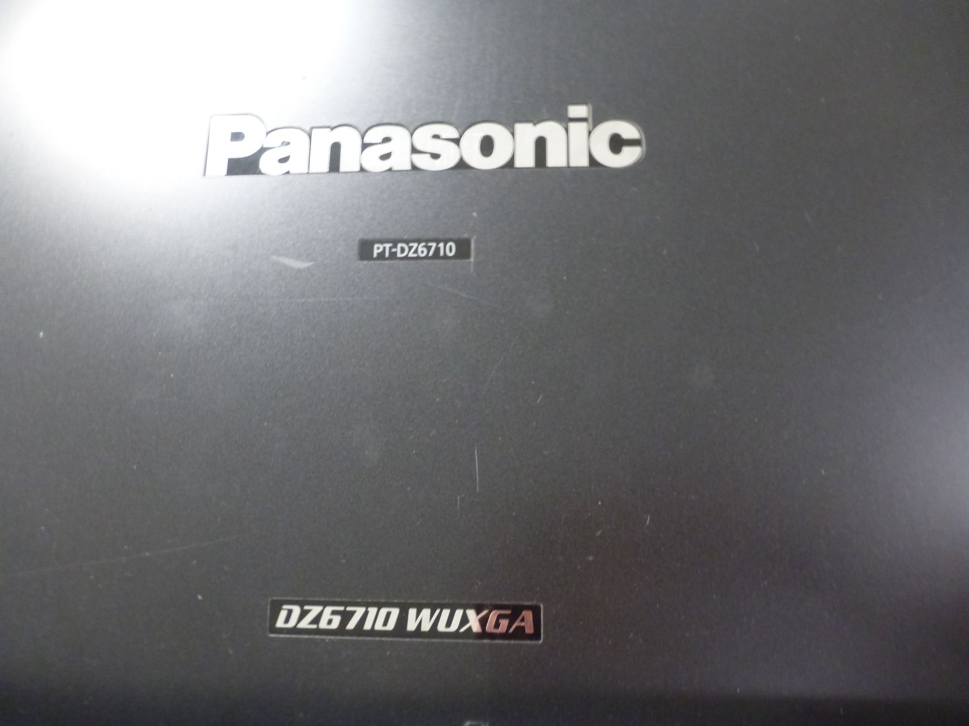 Panasonic Projector, Model PT-DZ6710E, S/N SH0150007, YOM 2010, In flight case with standard 1.3-1. - Image 8 of 13