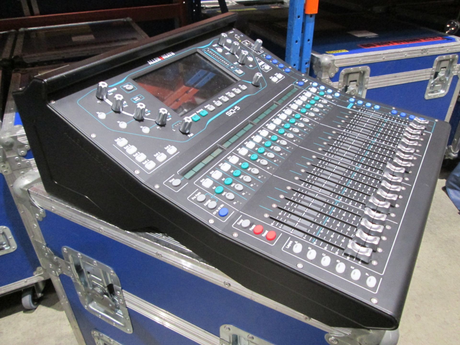 Allen & Heath SQ5 48 Chnl Digital Mixing Console with DZ168 Audio Rack input / output extender, In - Image 4 of 9