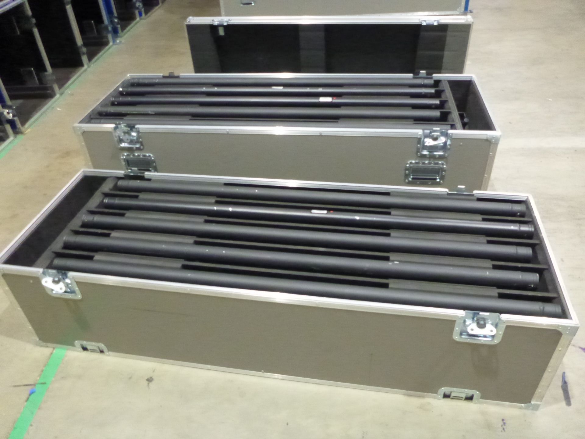 DigiLED X-Tek 2600i Ground Support Uprights 1500 mm triple panel, Qty 10 including couplers, In