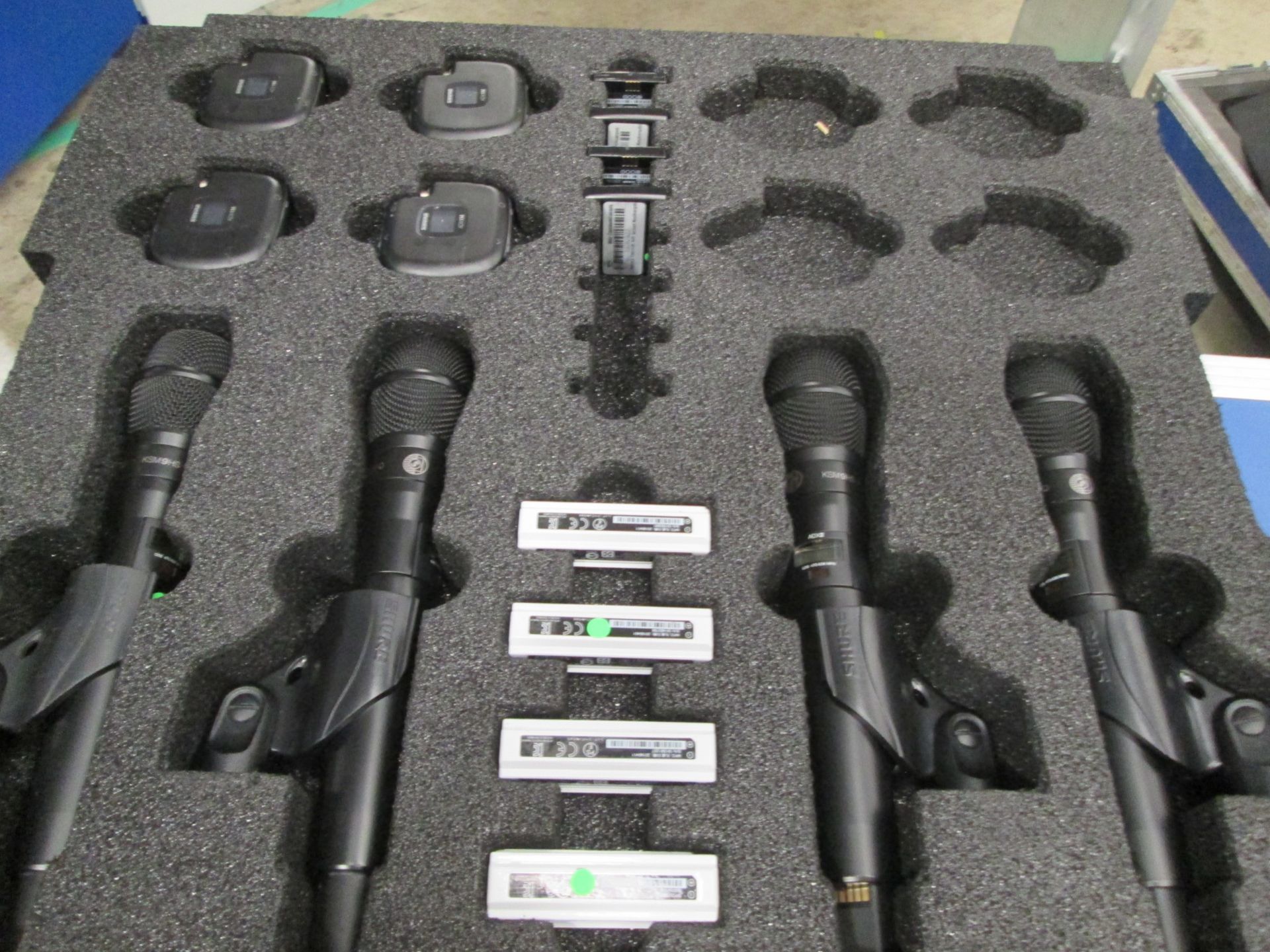 Shure Axiant Digital Radio Rack. To include 4 x AD4D 2 channel digital receivers (470.636 MHz), 4 - Image 12 of 13