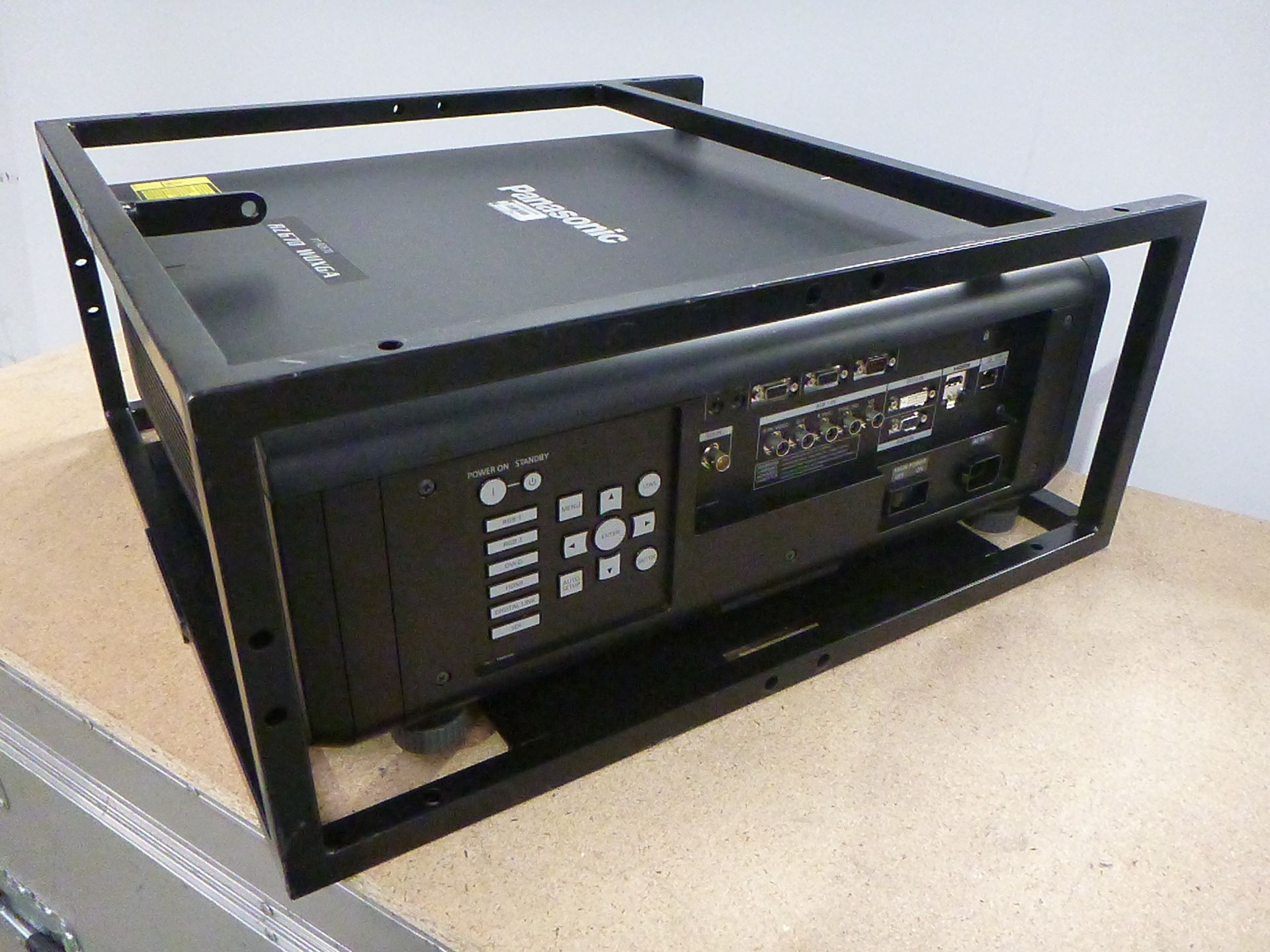 Panasonic Laser Projector, Model PT-RZ670, S/N SH5512098, YOM 2015, In flight case with standard 1. - Image 4 of 11