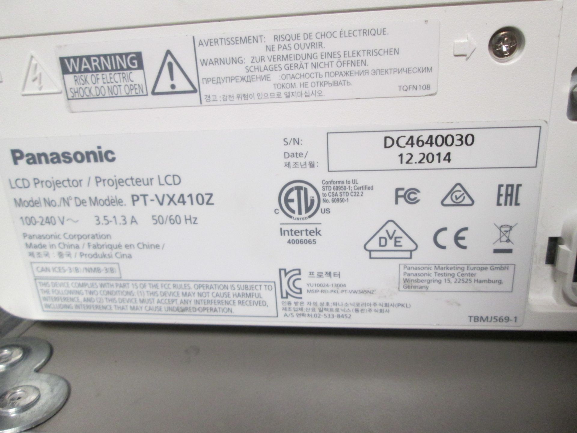 Panasonic PT-VX410Z LCD Projector, S/N DC4640030, YOM 2014, In flight case - Image 5 of 7