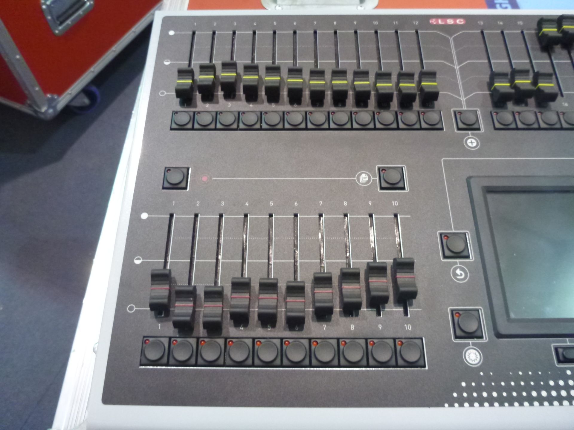 LSC Mantra Lite 24 fader lighting console, S/N 24231, including lead/adaptor (boxed) - Image 3 of 10