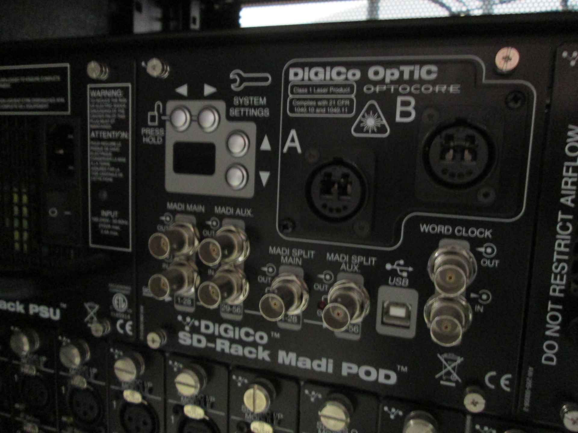 DigiCo 192 kHz SD-Rack Digital Input / Output Frame. S/N 773138 1712 - Image 7 of 8