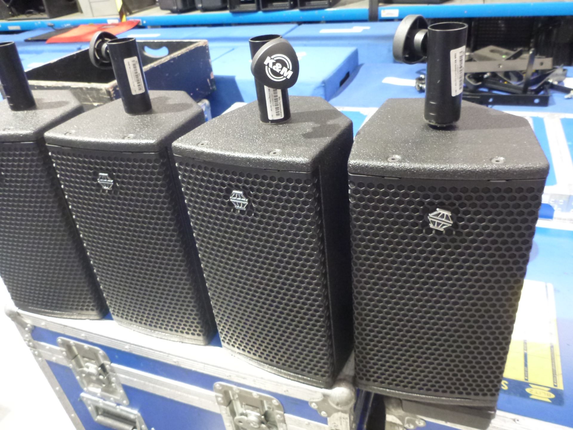 EM Acoustics EMS-61 Loundspeakers (Qty 4) In flight case with top hat, flying frame and safety - Image 3 of 10