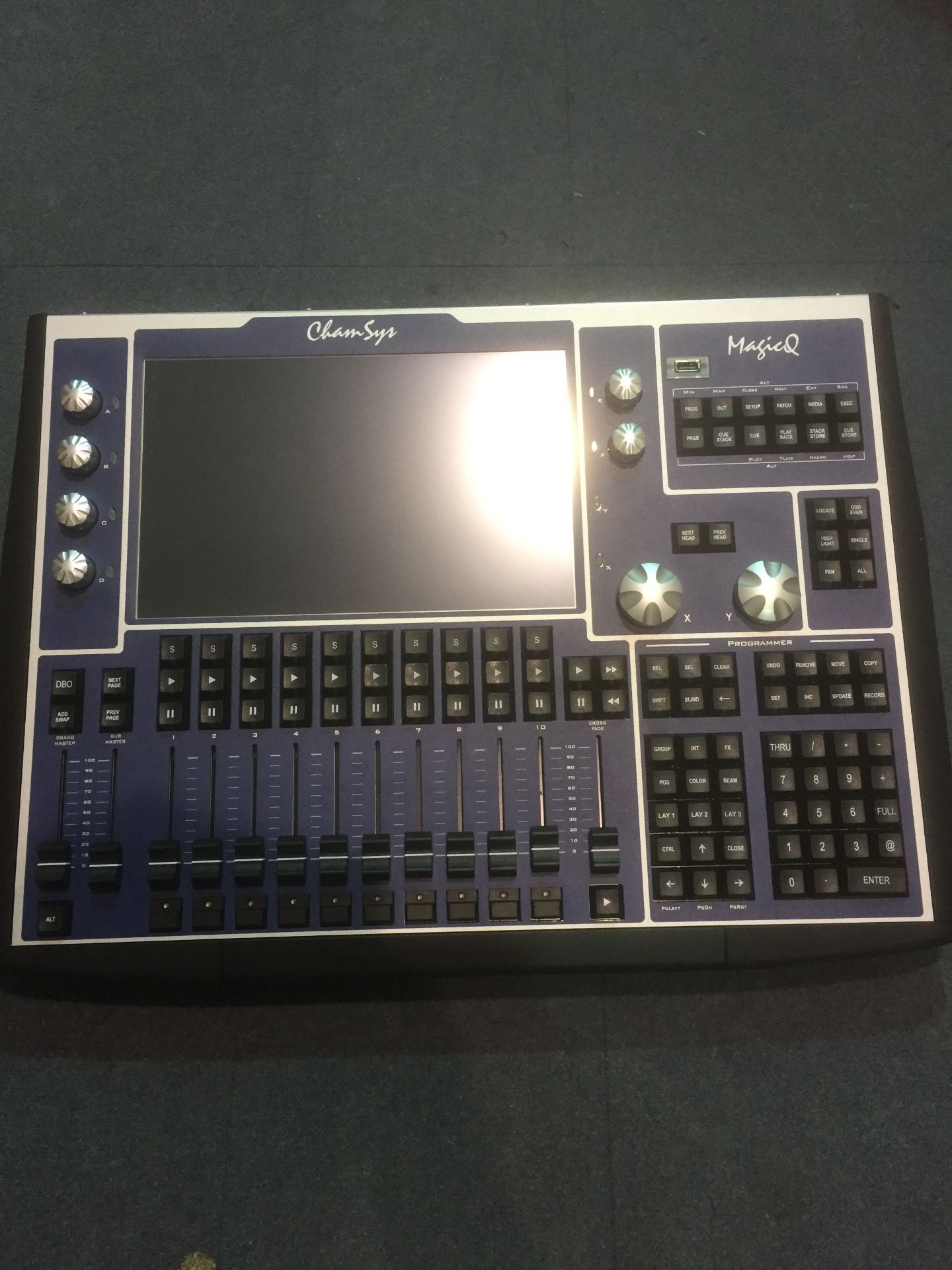 Chamsys MagicQ MQ80 compact lighting console, S/N CH5 000915191446, with power lead and flight case