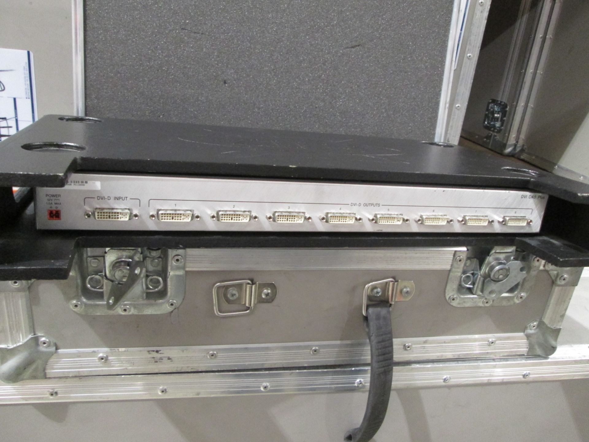 Extron DVI DA8 Plus 1:8 distribution Amplifers, In flight cases (Qty 4) - Image 4 of 5