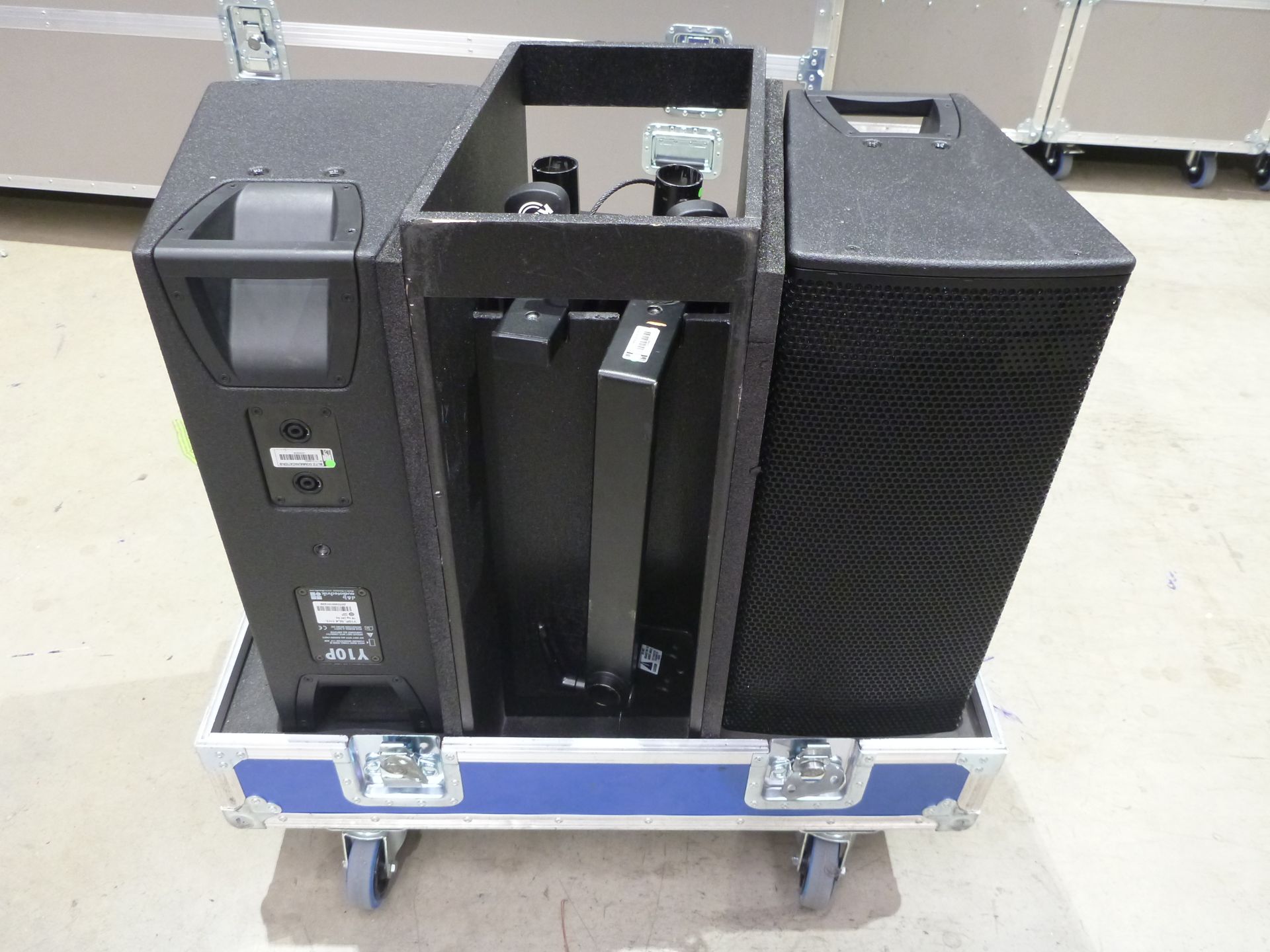 D & B Audiotecknik Y10P Loudspeakers (Pair) In flight case with flying frame, top hat and safety