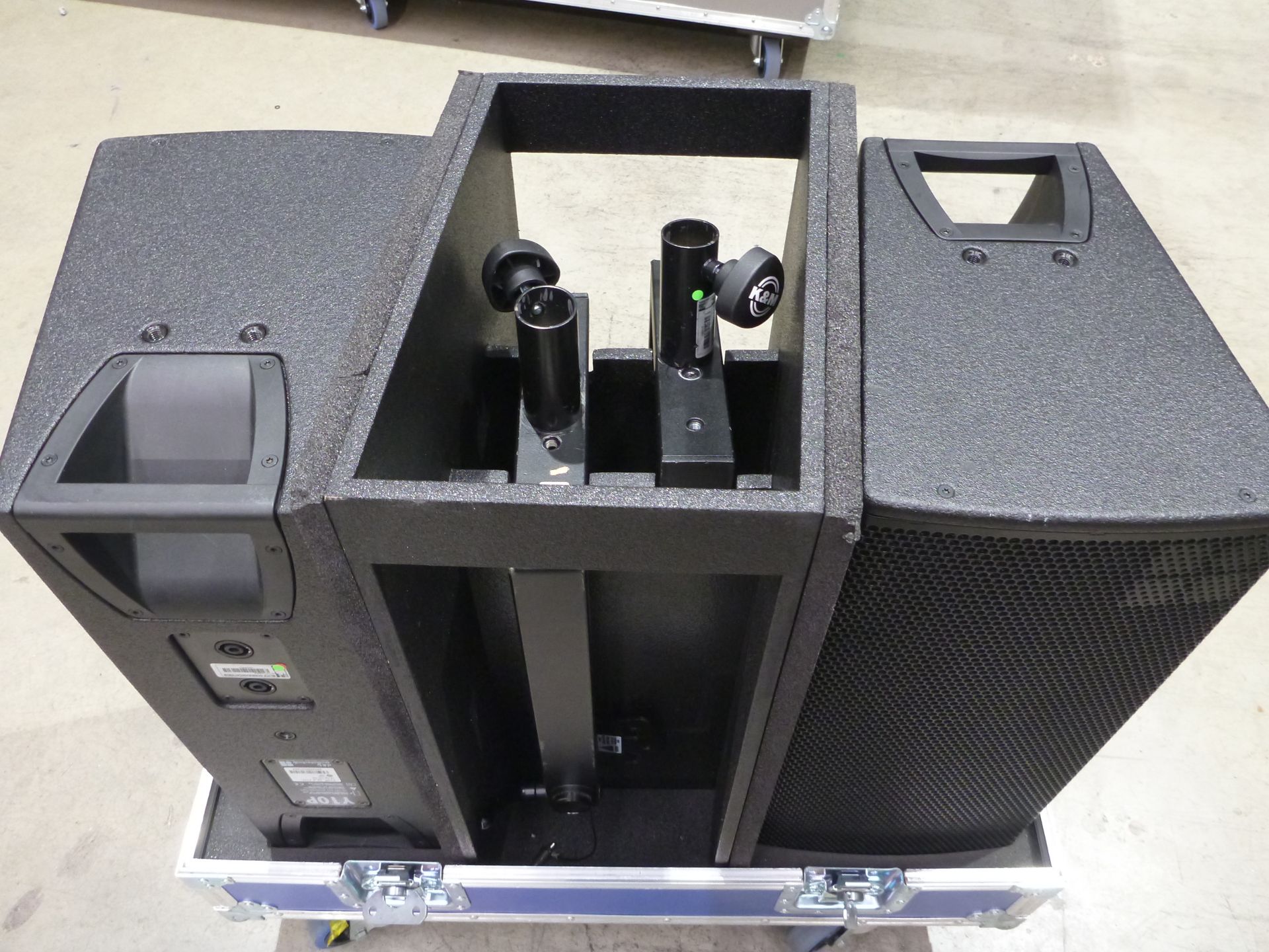 D & B Audiotecknik Y10P Loudspeakers (Pair) In flight case with flying frame, top hat and safety - Image 6 of 7