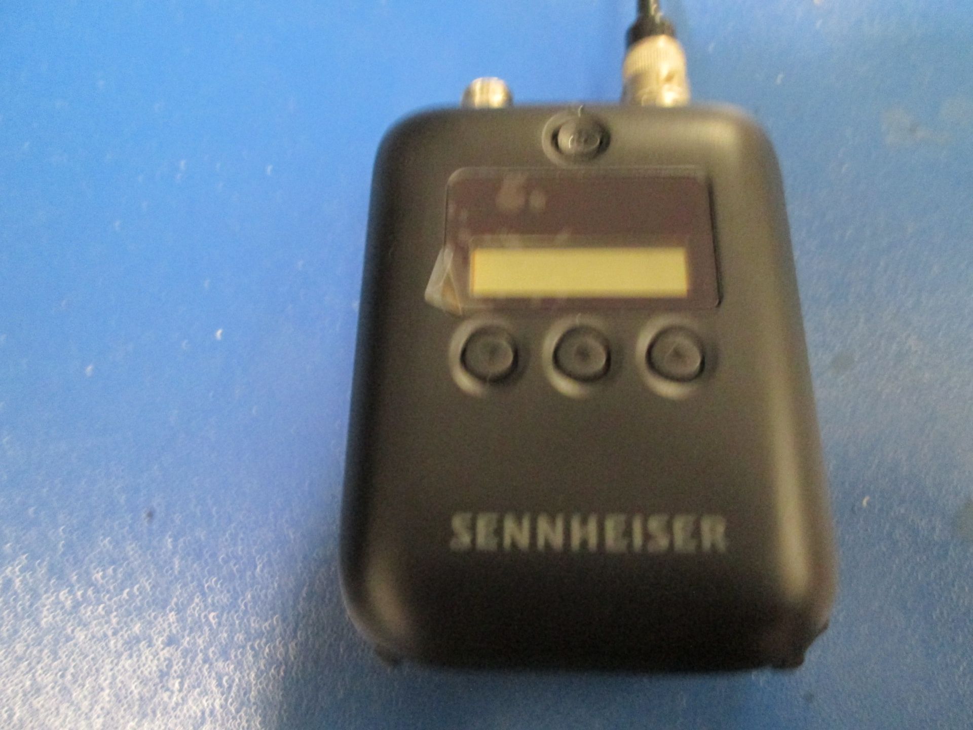 Sennheiser EM 6000 Dante Radio Rack. To include 4 x digital 2 channel UHF receivers, 4 x - Image 9 of 11