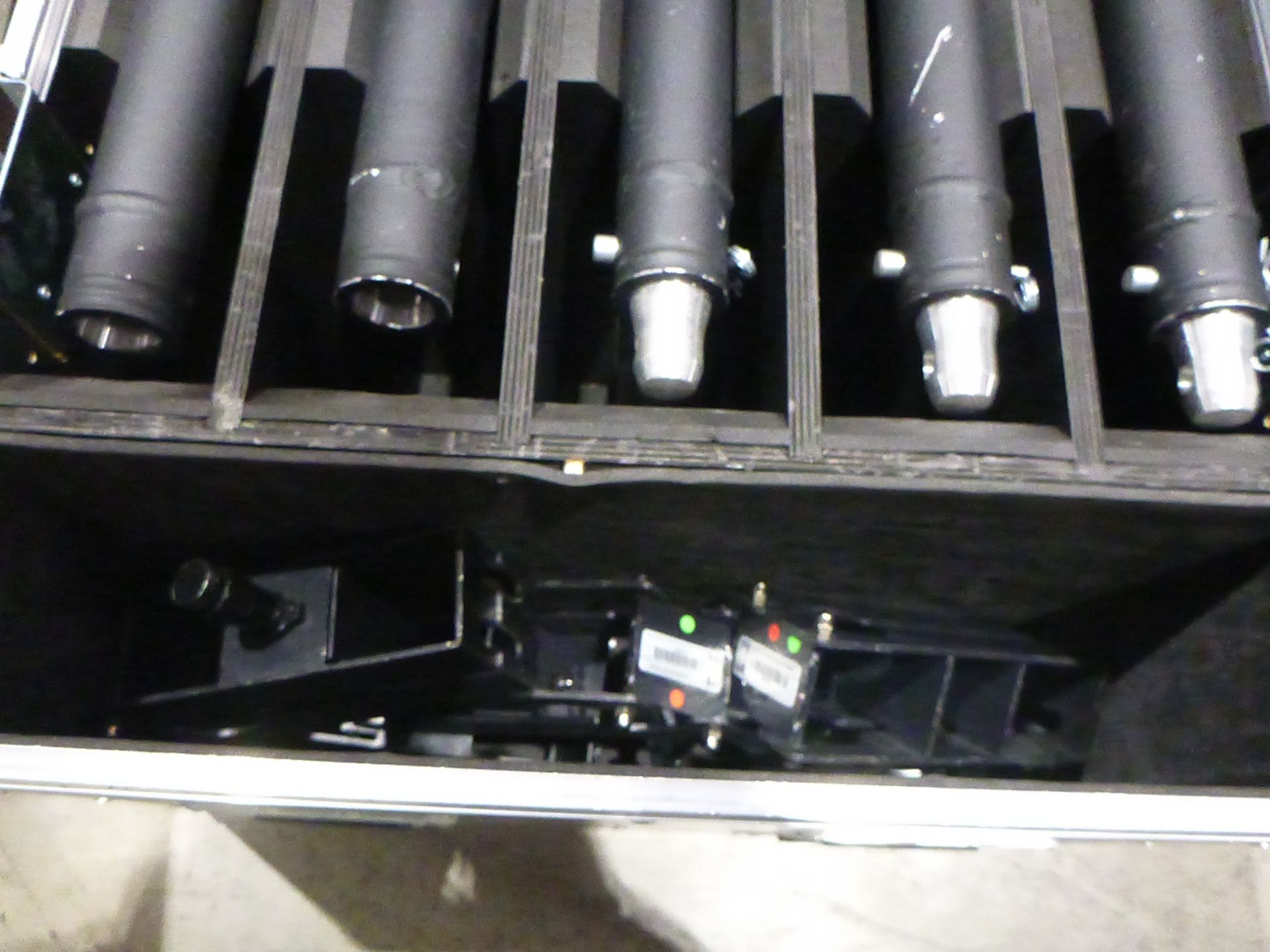 DigiLED X-Tek 2600i Ground Support Uprights 1500 mm triple panel, Qty 10 including couplers, In - Image 3 of 5