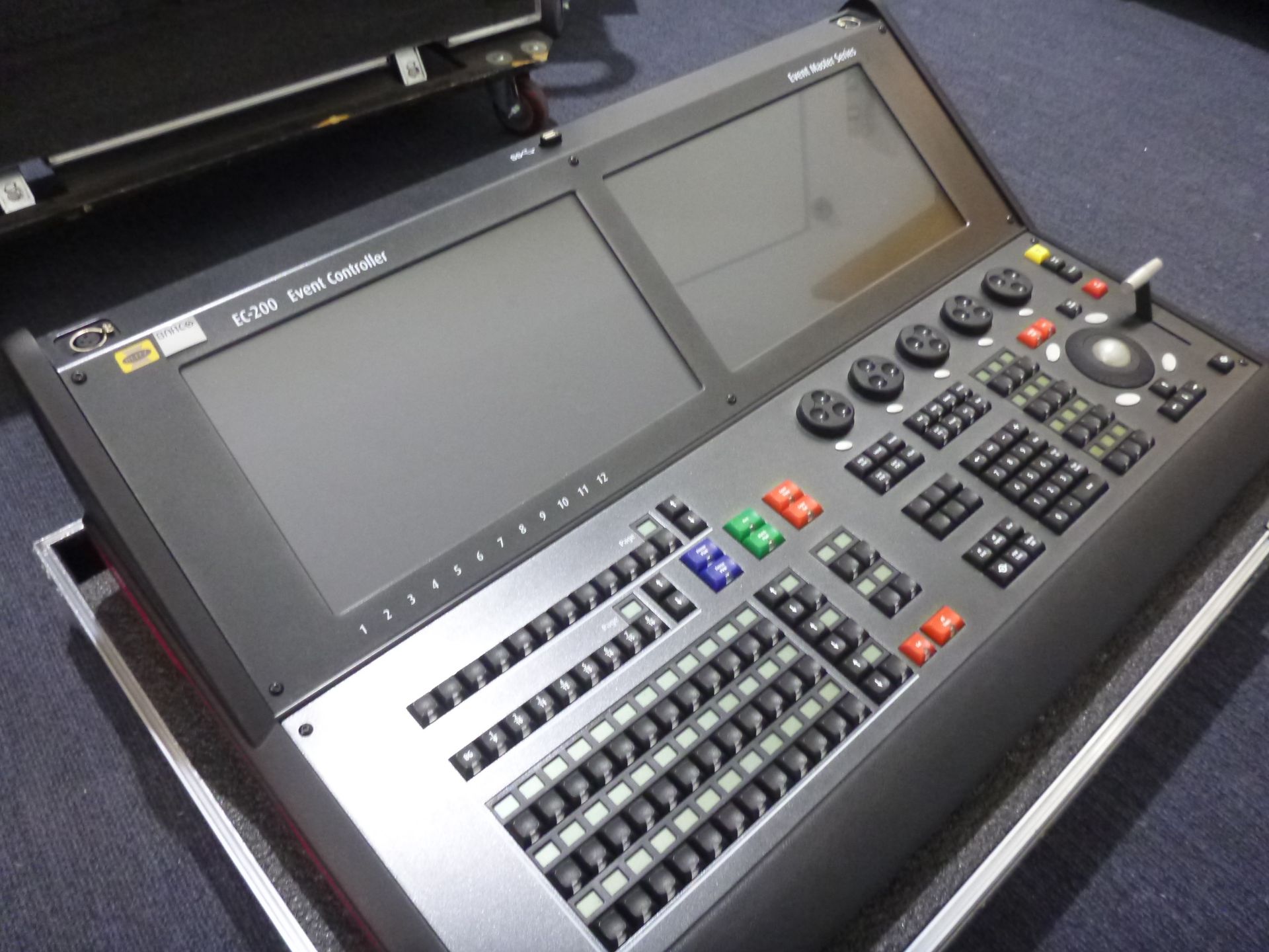 Barco e2 4K Video Processor, To include in flight case Barco e2 Event Master screen management - Image 13 of 18