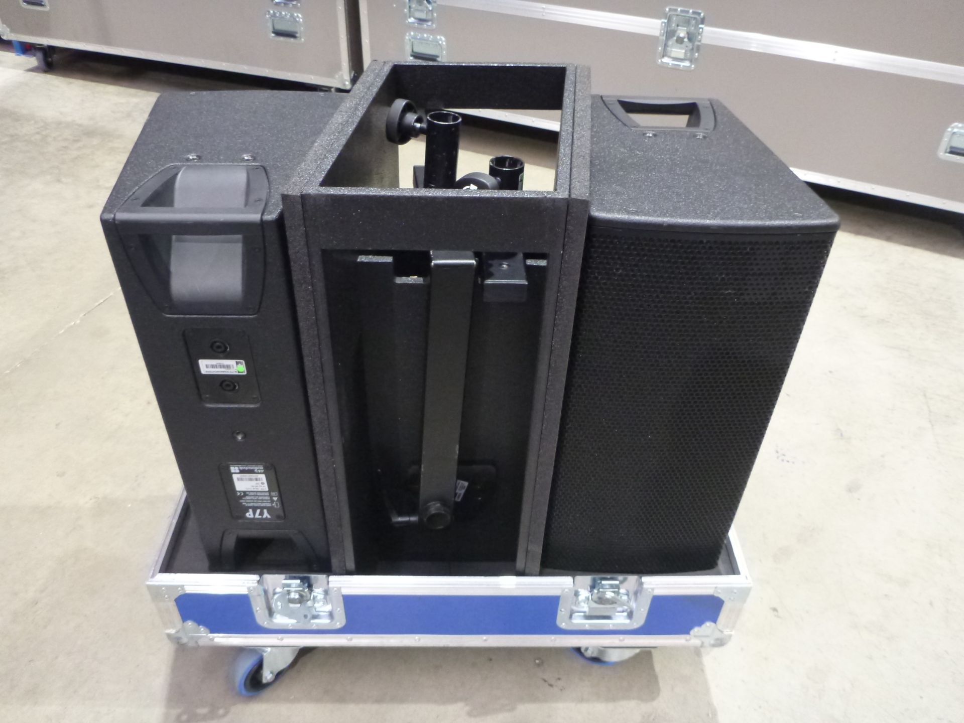 D & B Audiotecknik Y7P Loudspeakers (Pair) In flight case with flying frame, top hat and safety