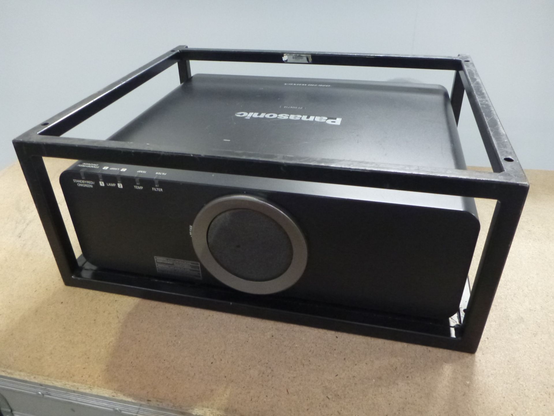 Panasonic Projector, Model PT-DZ6710E, S/N SH0150015, YOM 2010, In flight case with standard 1.3-1.