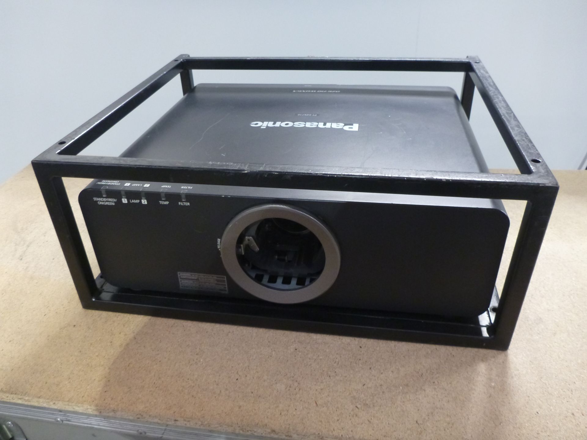 Panasonic Projector, Model PT-DZ6710E, S/N SH0150012, YOM 2010, In flight case with standard 1.3-1.