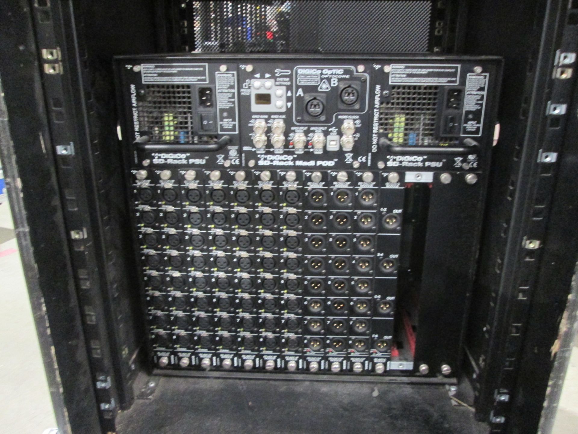 DigiCo 192 kHz SD-Rack Digital Input / Output Frame. S/N 772953 1708, Note 1 x card removed but - Image 3 of 7