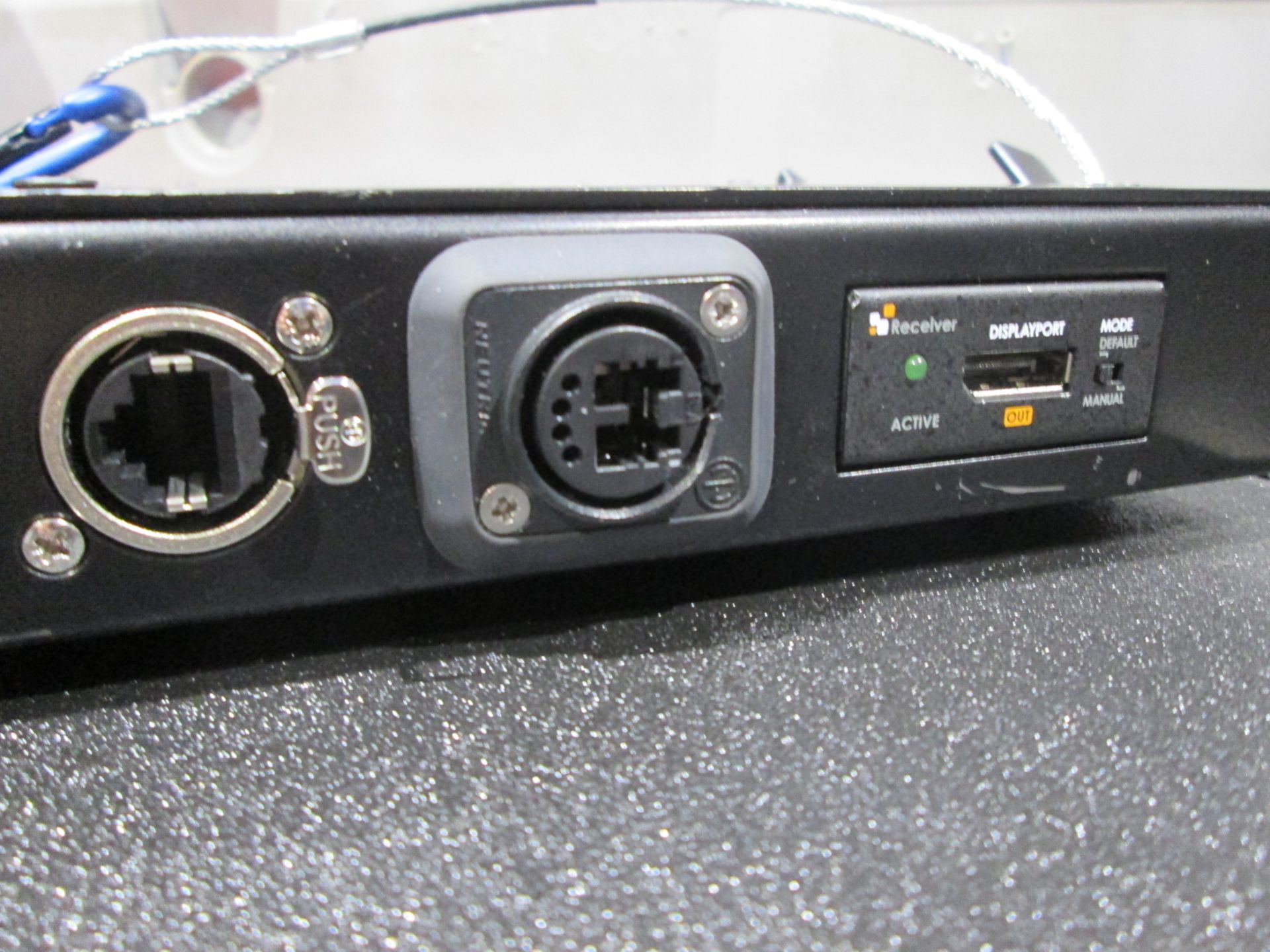 4K Display Port 1.2 Fibre and Ethernet Transmitter, To include Neutrik Opticalcon 300 metre fibre - Image 4 of 8