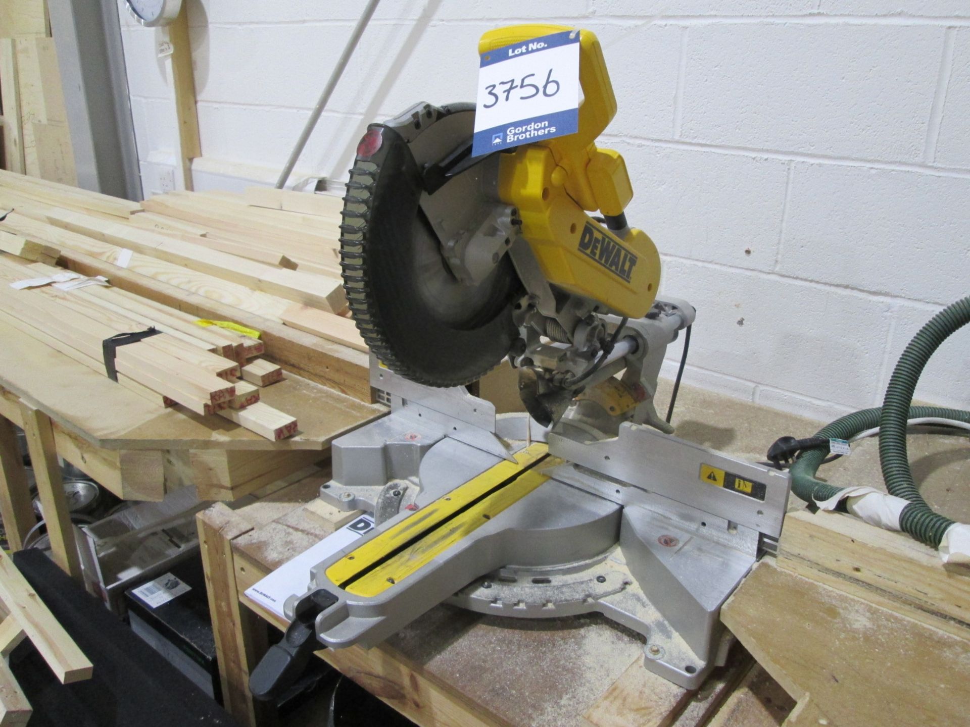 DeWalt DWS 780 Sliding Cross Cut Mitre Saw, S/N 5426