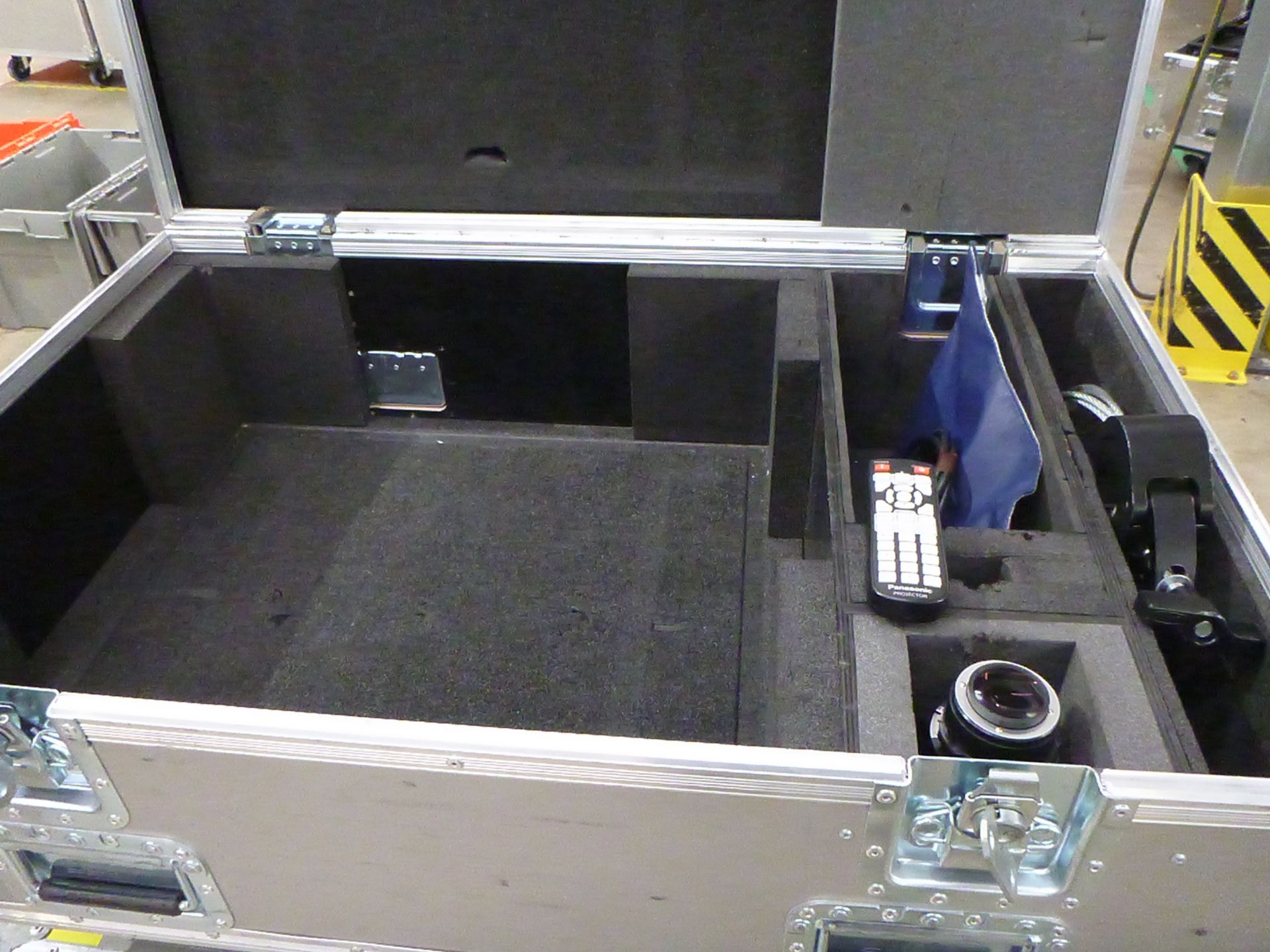 Panasonic Laser Projector, Model PT-RZ670, S/N SH5252006, YOM 2015, In flight case with standard 1. - Image 11 of 12