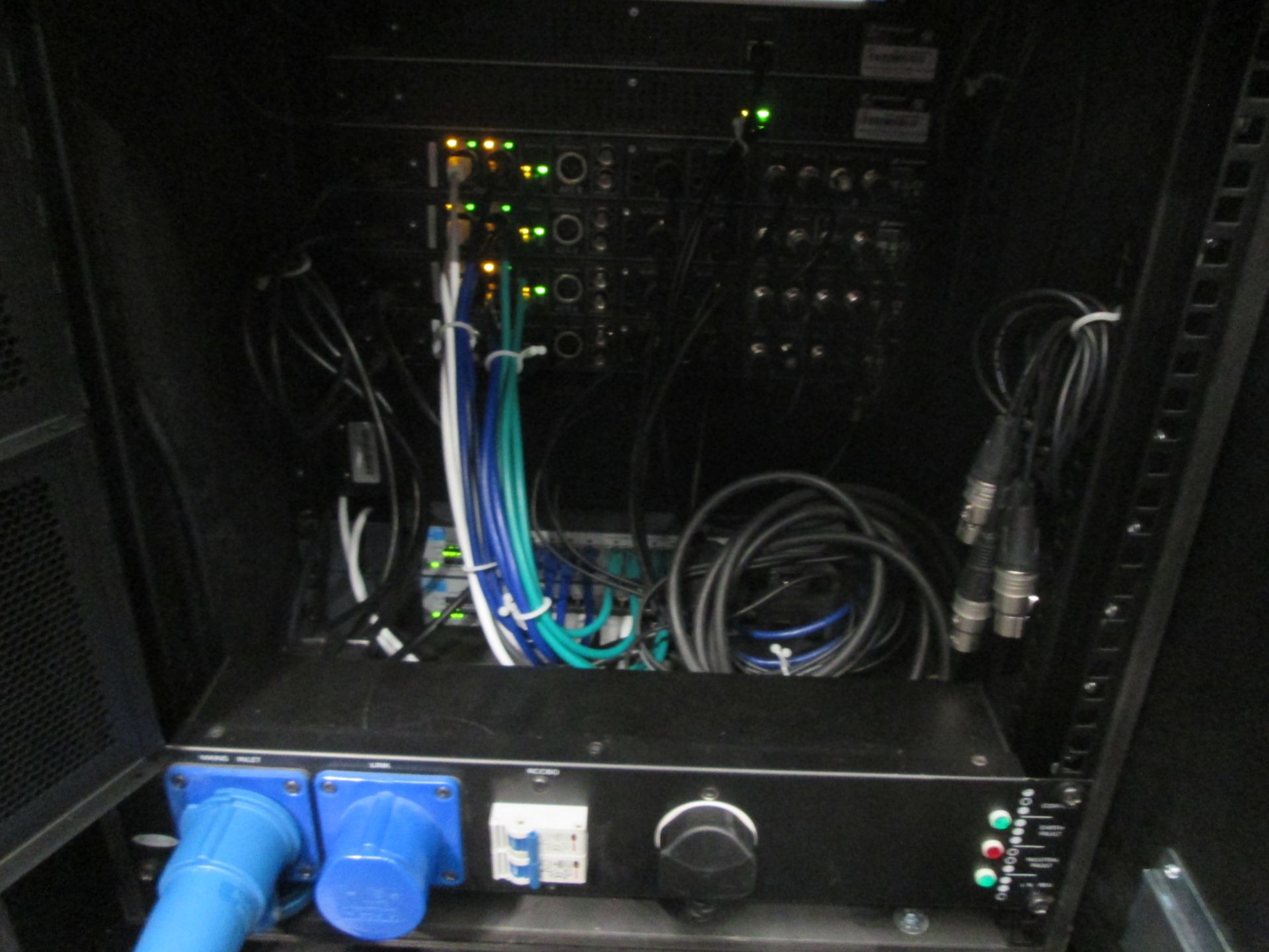 Sennheiser EM 6000 Dante Radio Rack. To include 4 x digital 2 channel UHF receivers, 4 x - Image 6 of 14