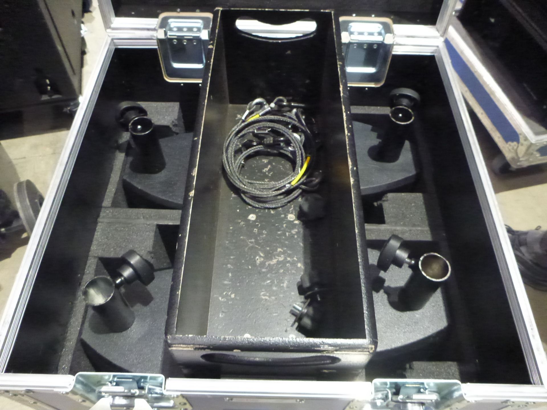 D & B Audiotecknik E6 Loundspeakers (Qty 4) In flight case with fly bar and top hat, No safetys, S/ - Image 5 of 6