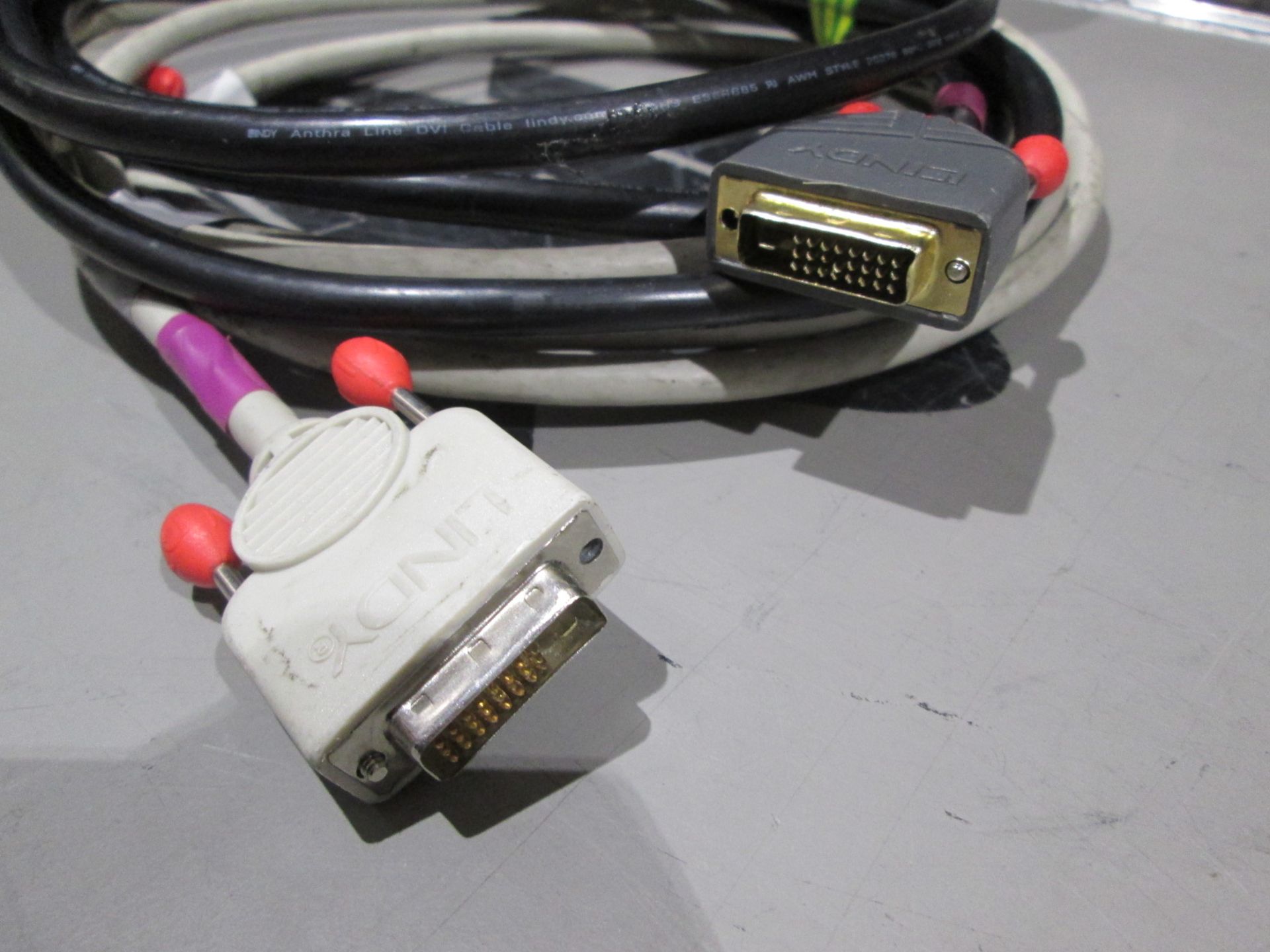 Lindy DVI-D Single Link Video Cable, Length 3 metre, Male to Male (Qty 25) - Image 2 of 3